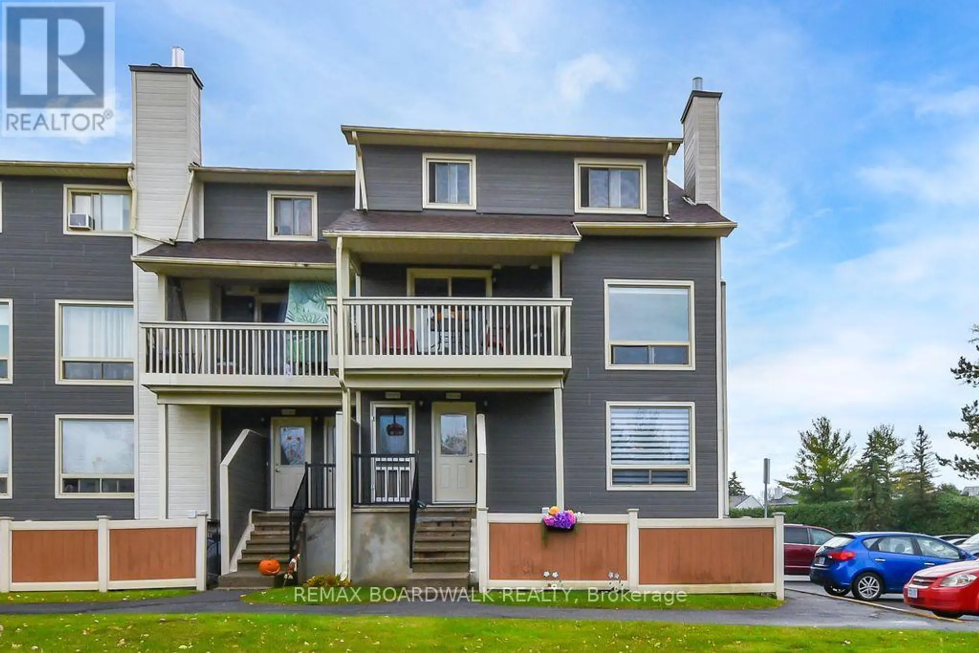 #87A 758 ST. ANDRE DRIVE - Image 1