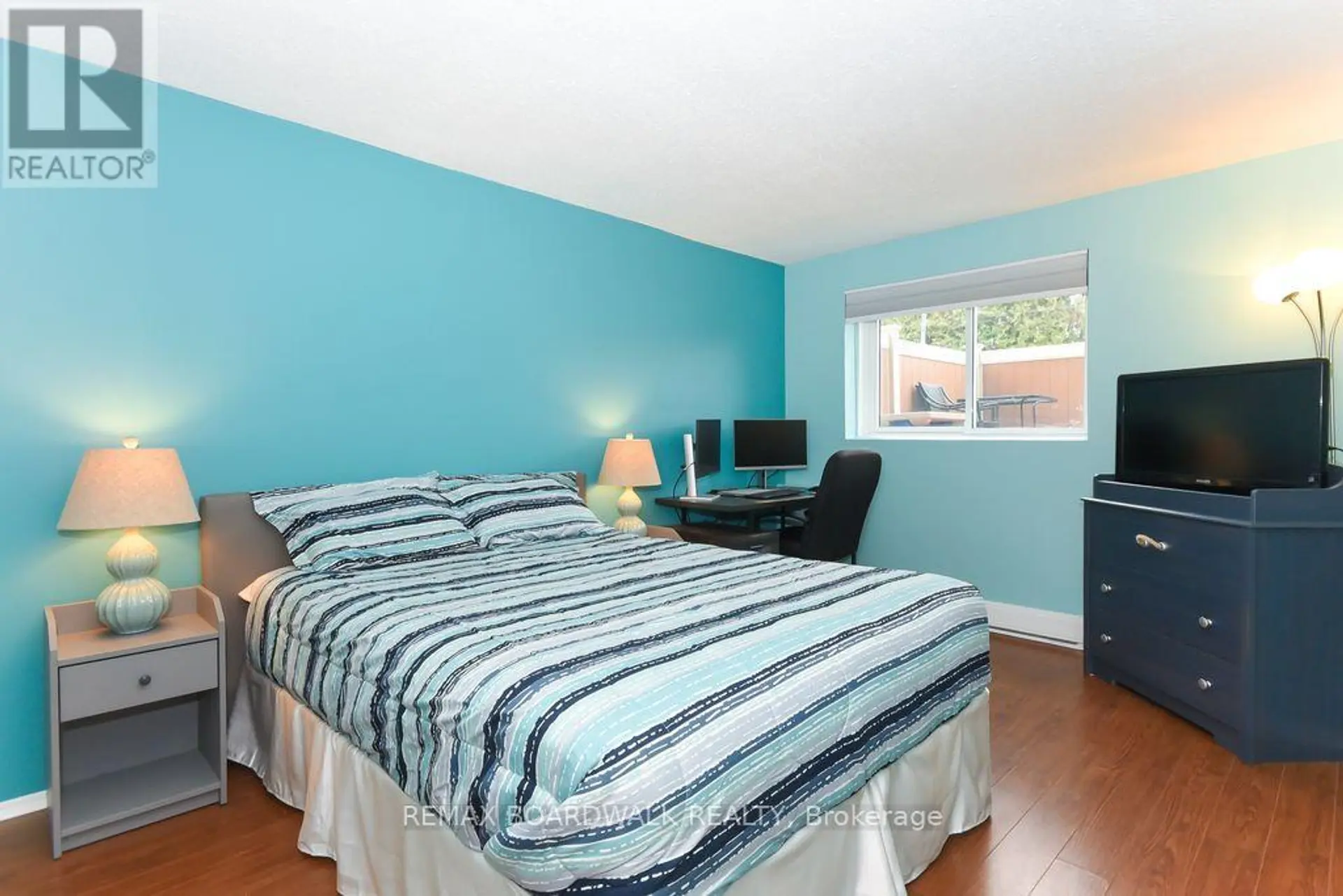 #87A 758 ST. ANDRE DRIVE - Image 12