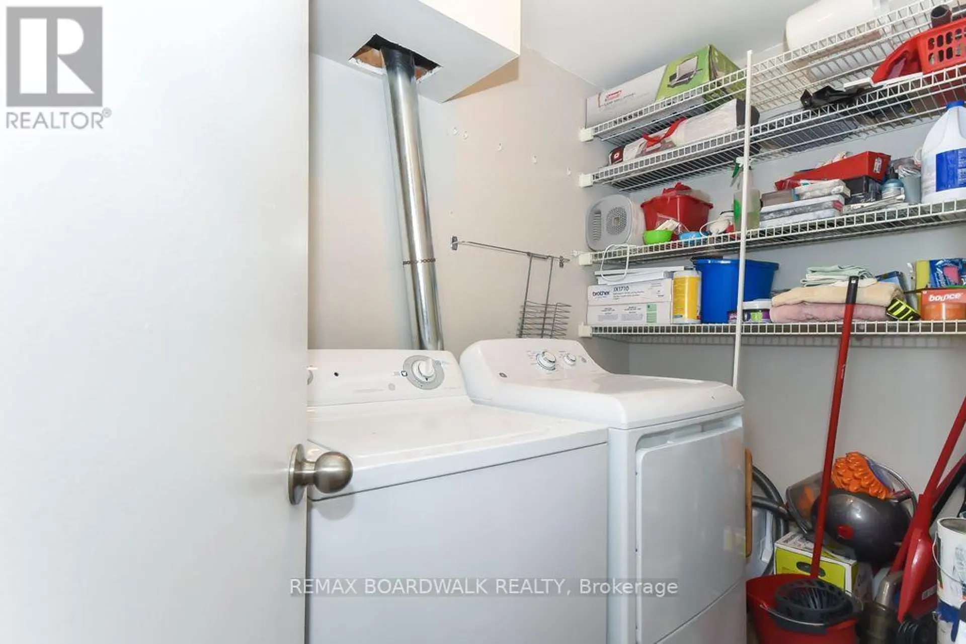 #87A 758 ST. ANDRE DRIVE - Image 19