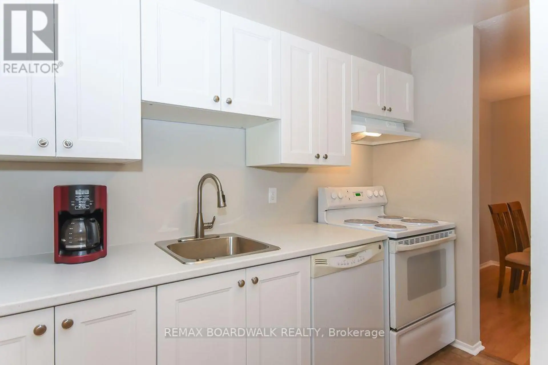 #87A 758 ST. ANDRE DRIVE - Image 7