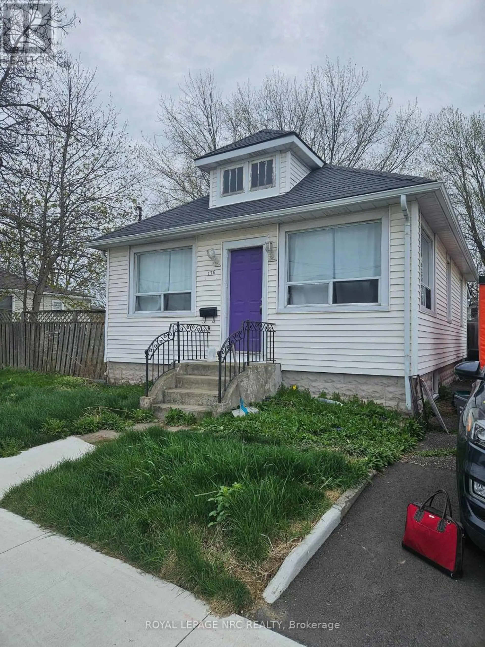 176 PINE STREET S - Image 1