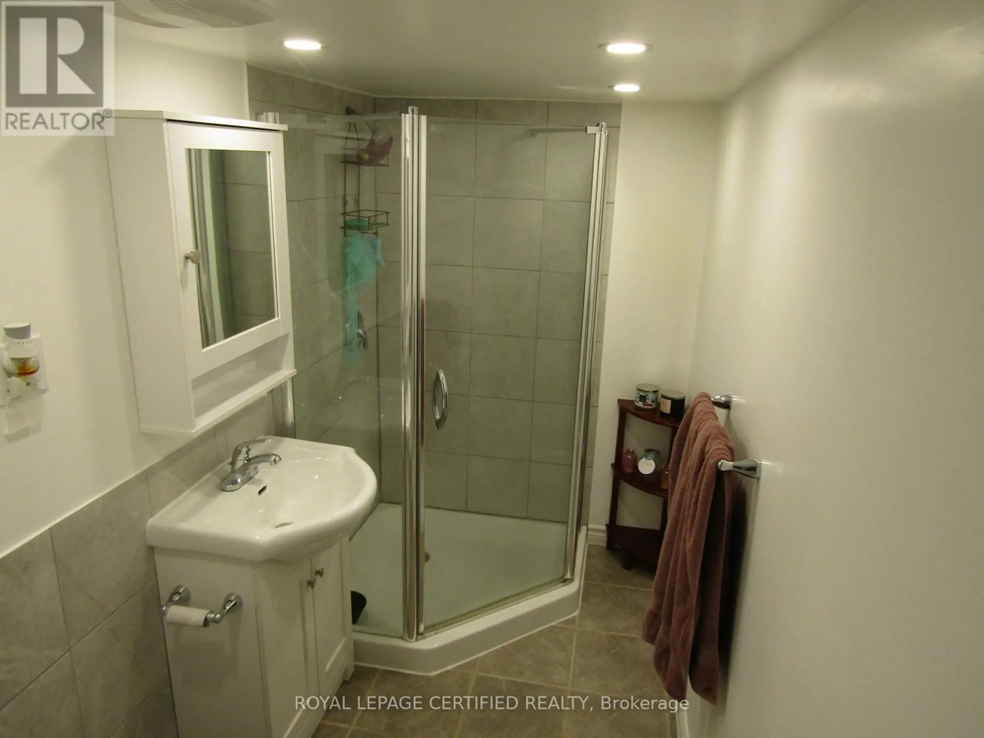 170 TROILESS STREET - Image 14