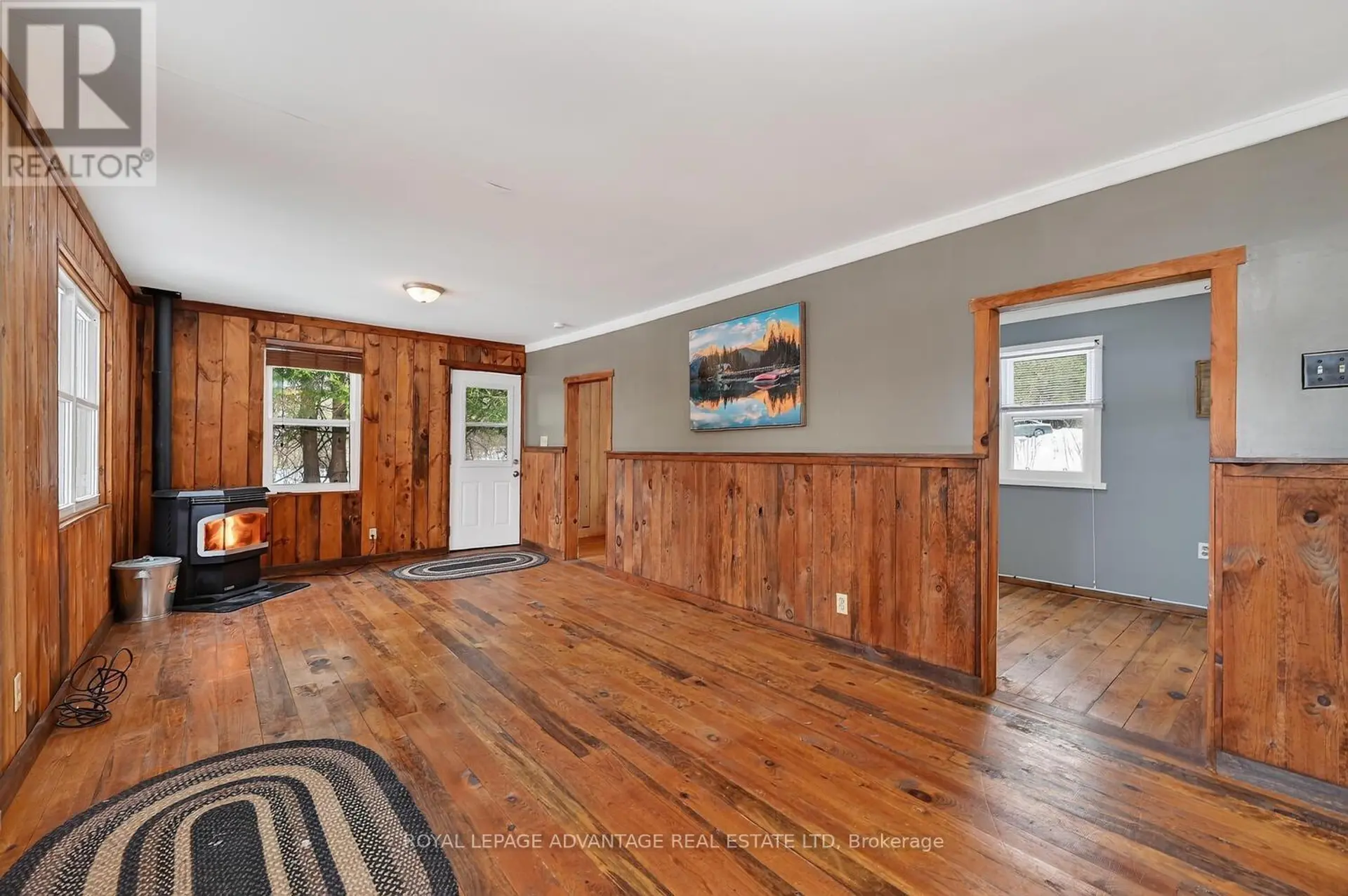 236 HALL'S LANE - Image 15