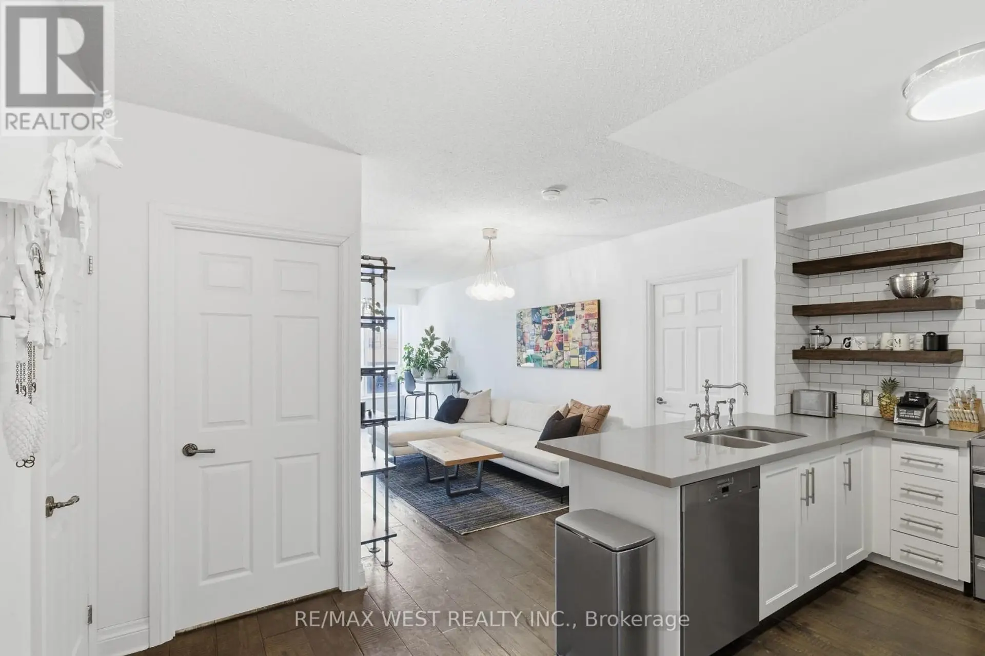 #1709 55 BLOOR STREET E - Image 6