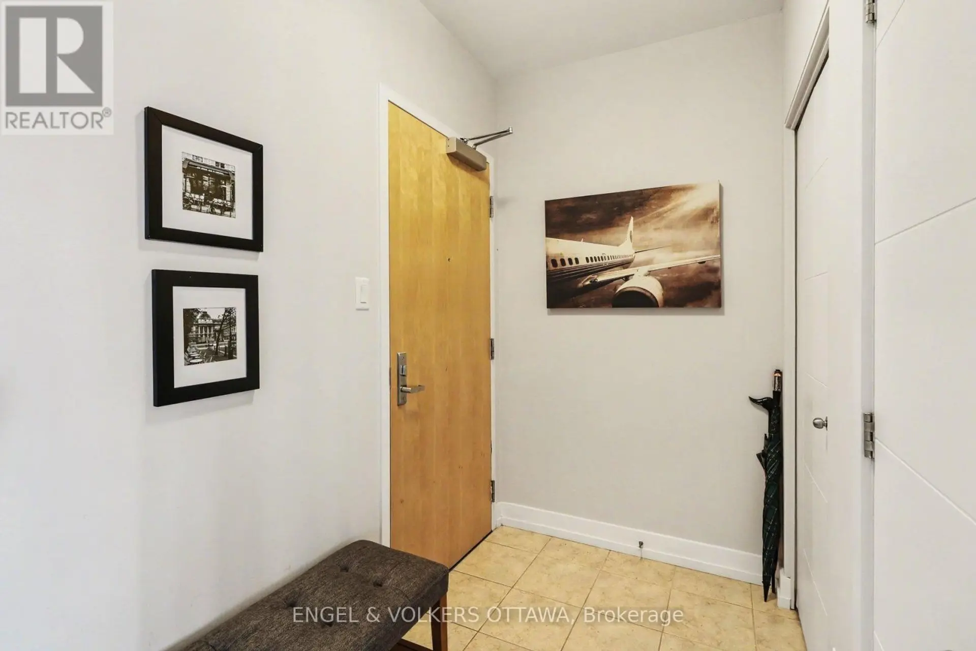 #701 179 METCALFE STREET - Image 2
