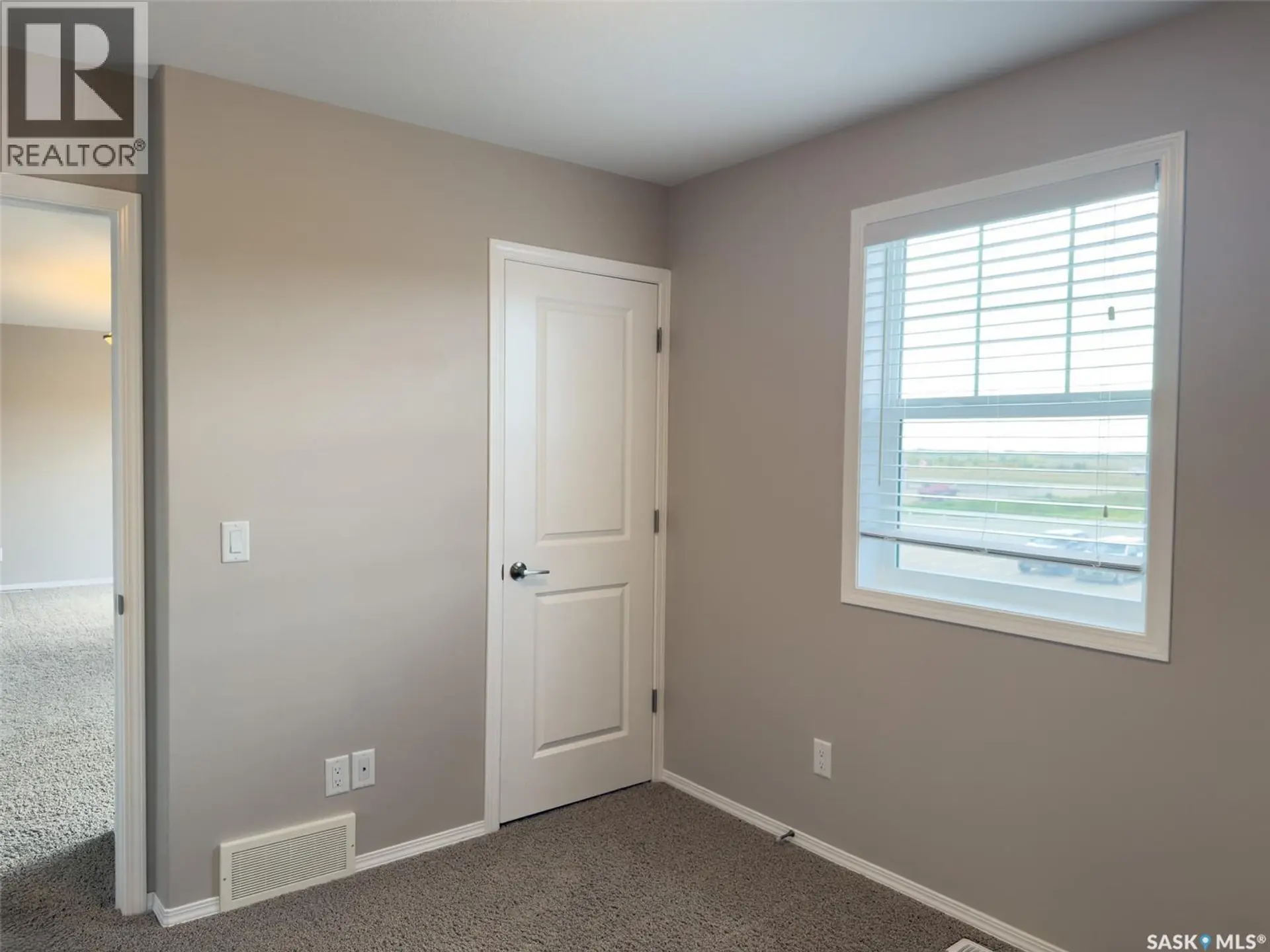 #308 100 Chaparral BOULEVARD - Image 11