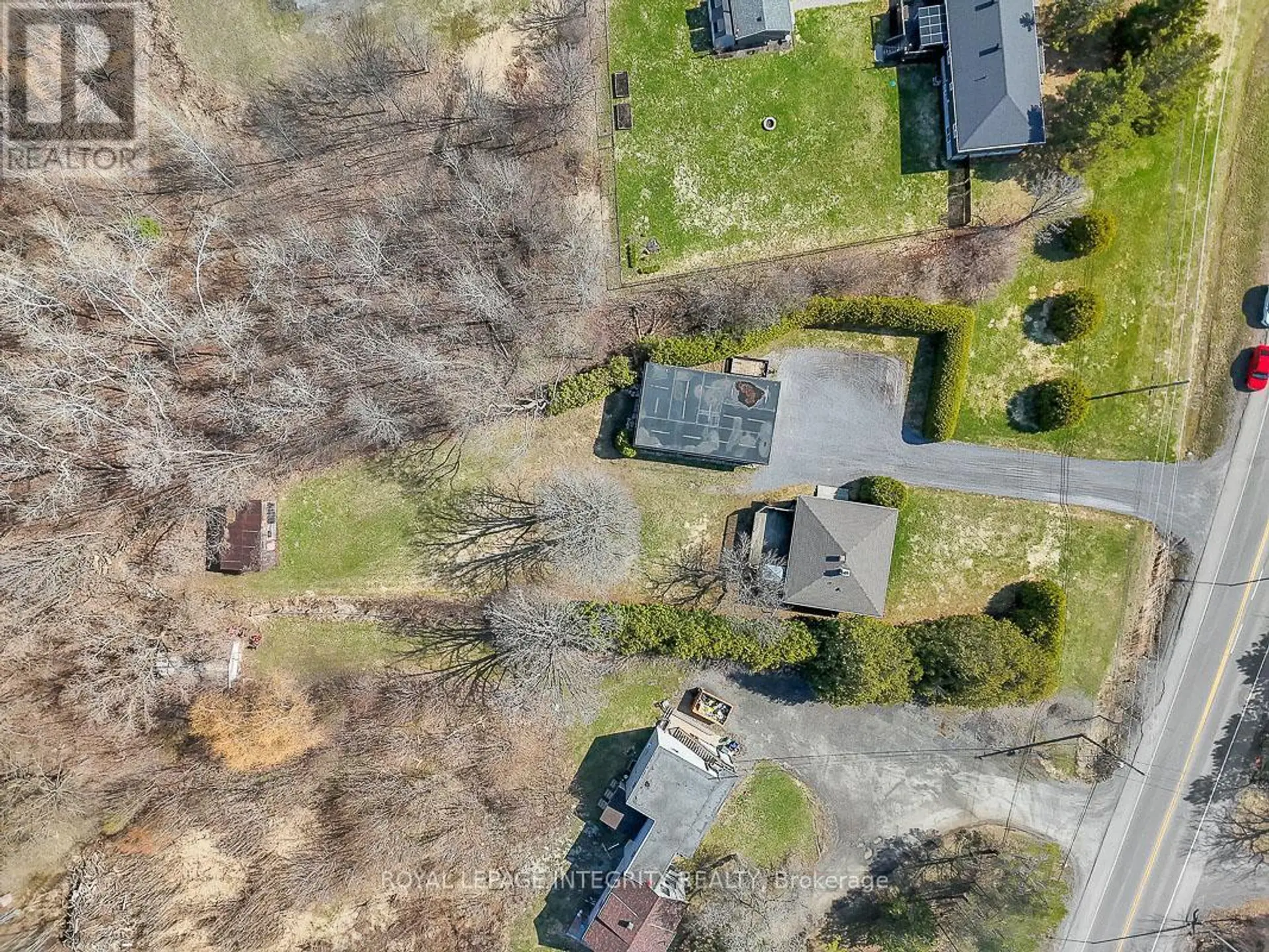 1099 OLD MONTREAL ROAD - Image 11