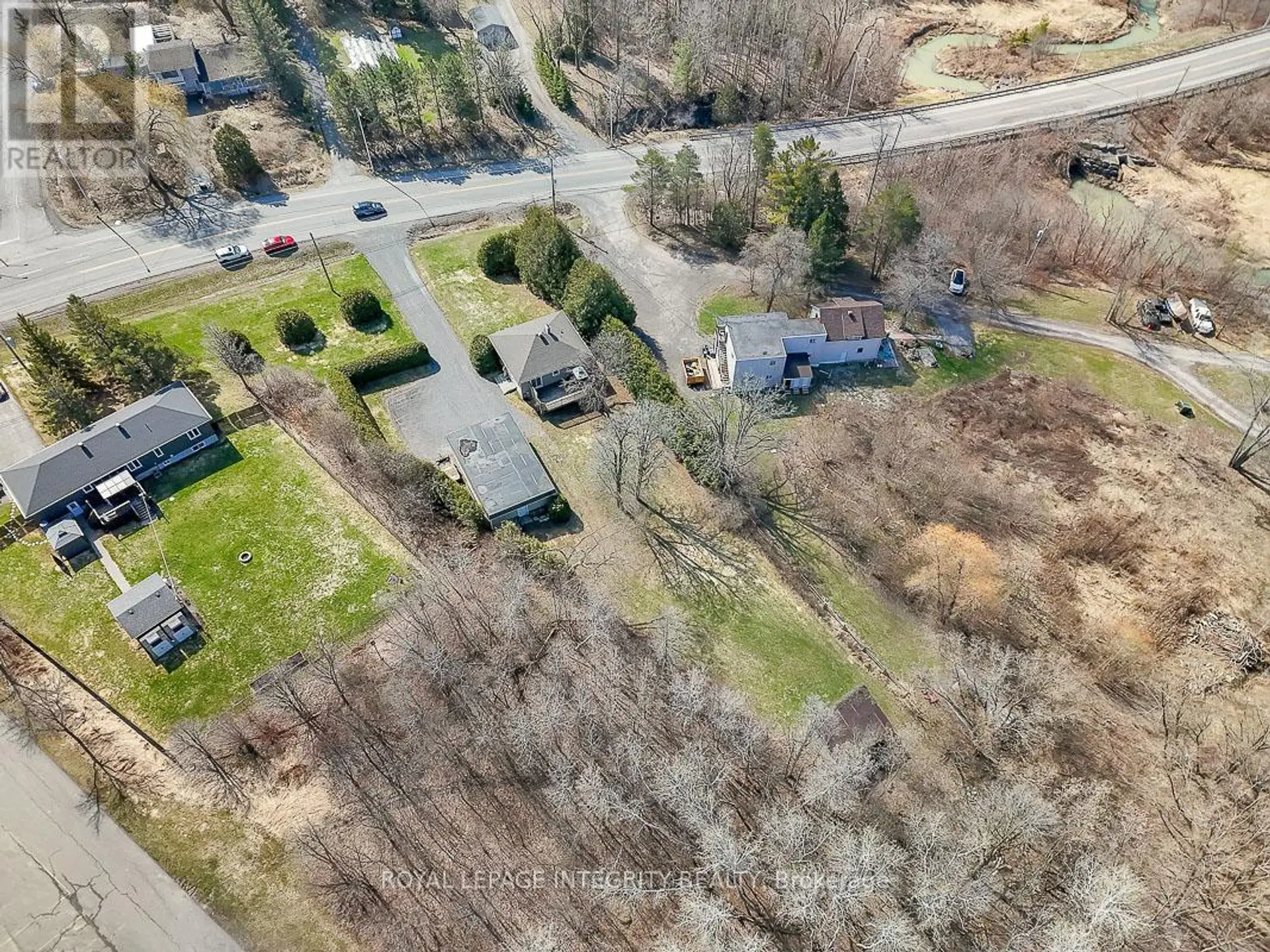 1099 OLD MONTREAL ROAD - Image 13