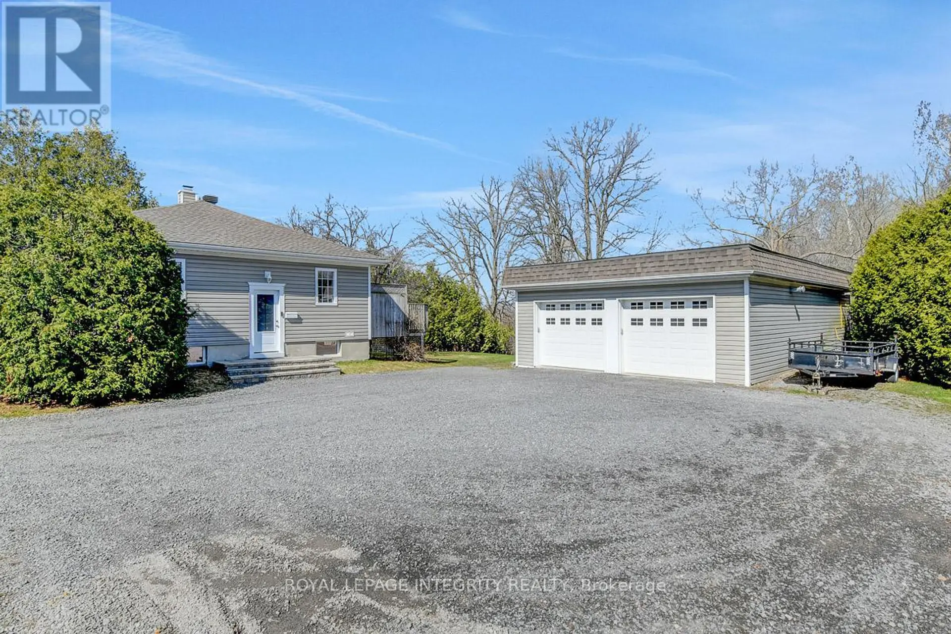 1099 OLD MONTREAL ROAD - Image 2