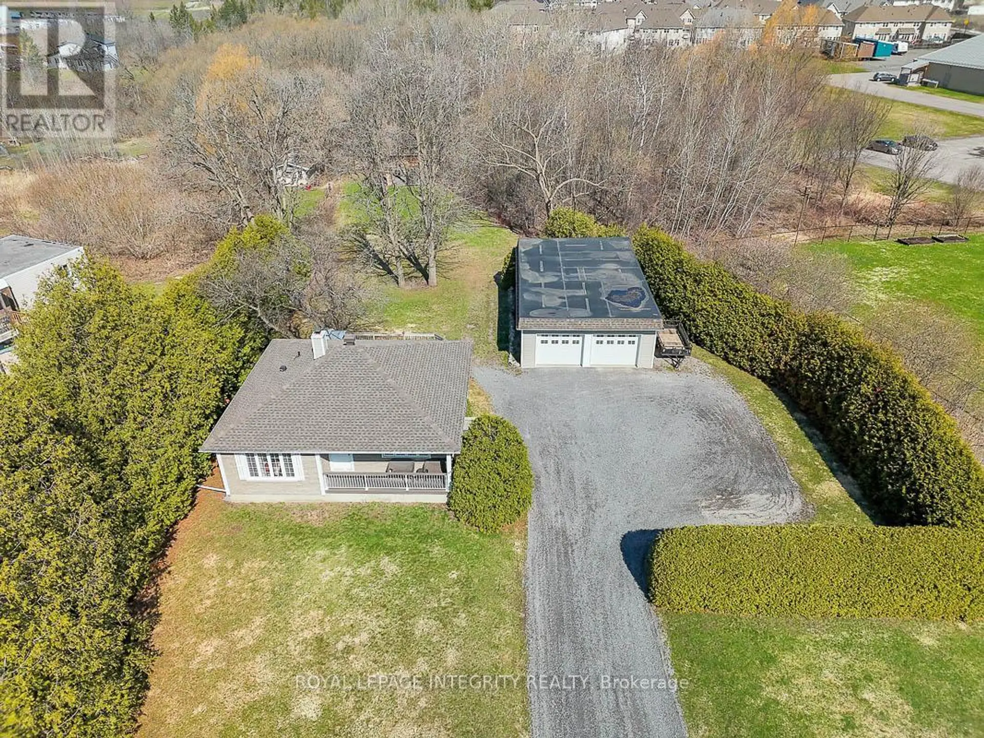 1099 OLD MONTREAL ROAD - Image 4