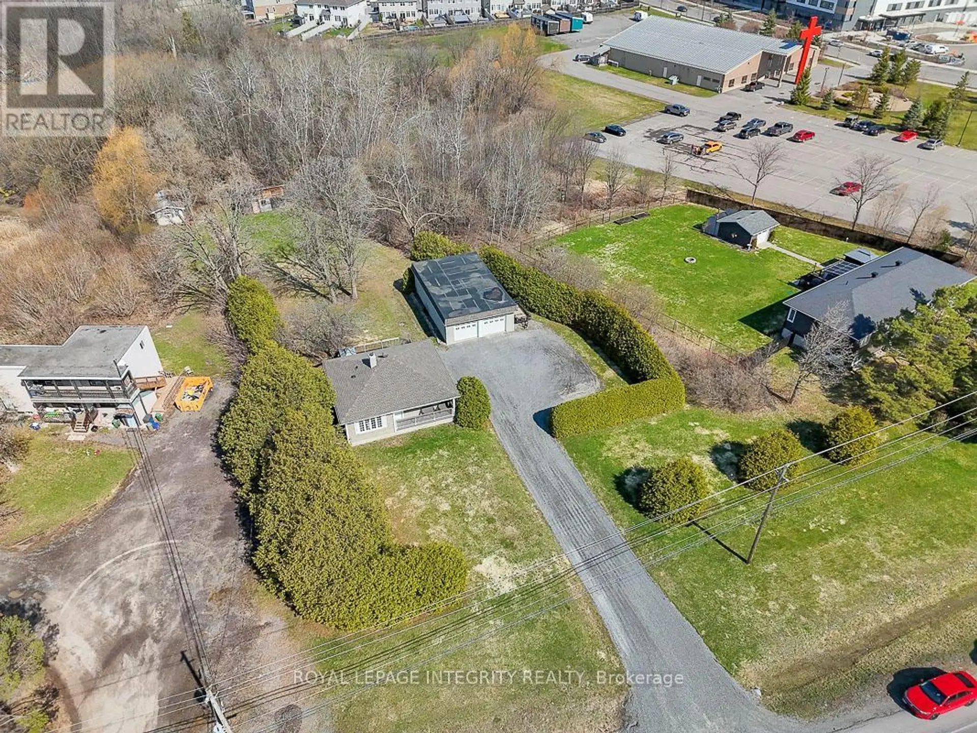 1099 OLD MONTREAL ROAD - Image 7