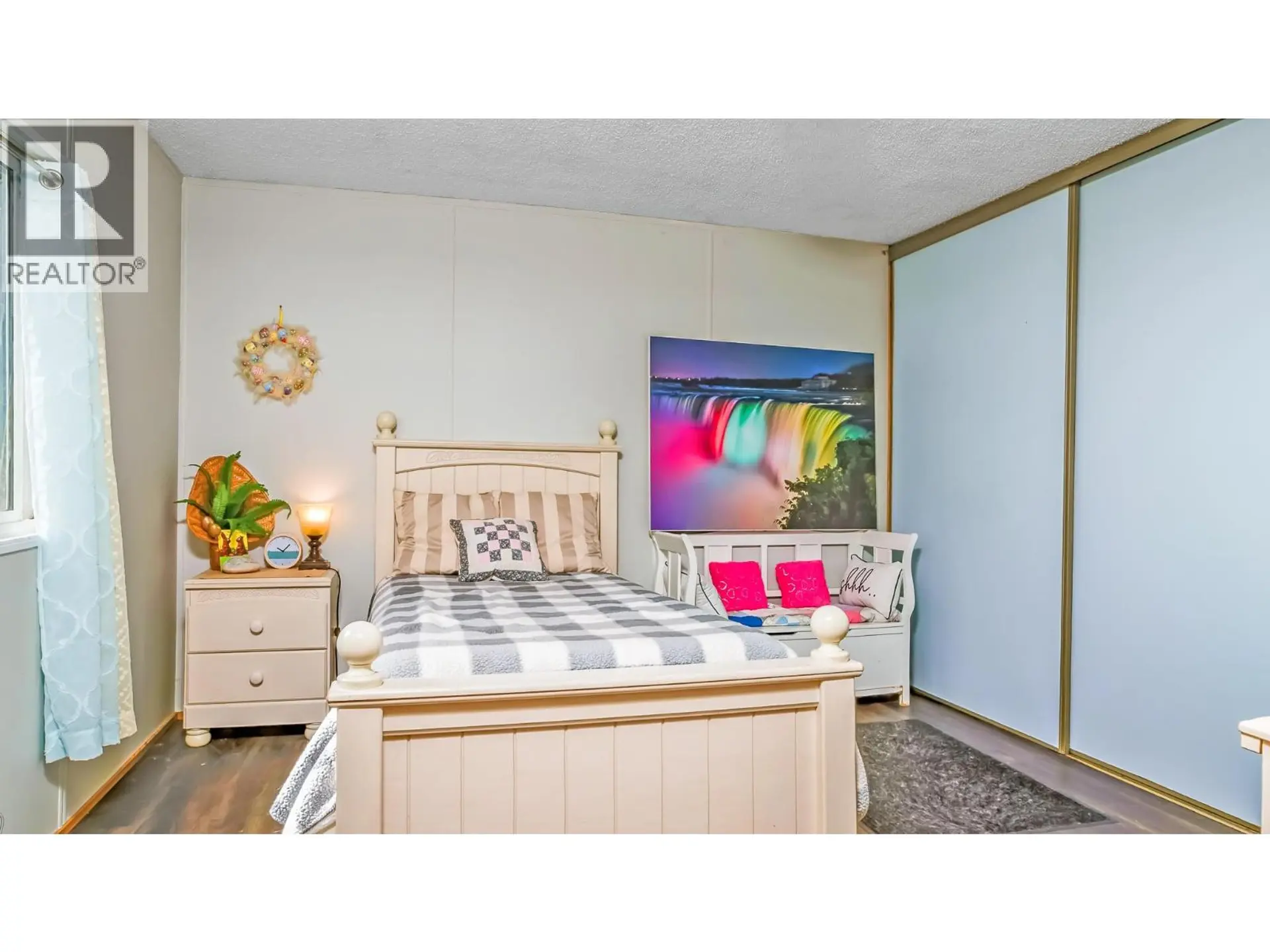 Property at 5702 BERTHA Avenue, Kitchener, BC