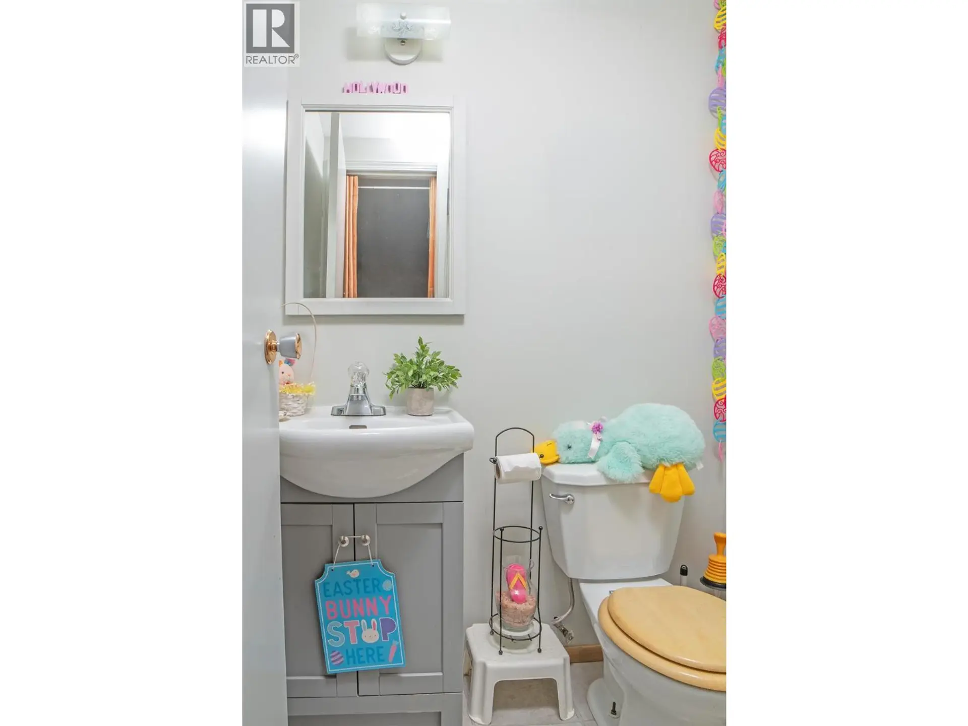 Property at 5702 BERTHA Avenue, Kitchener, BC