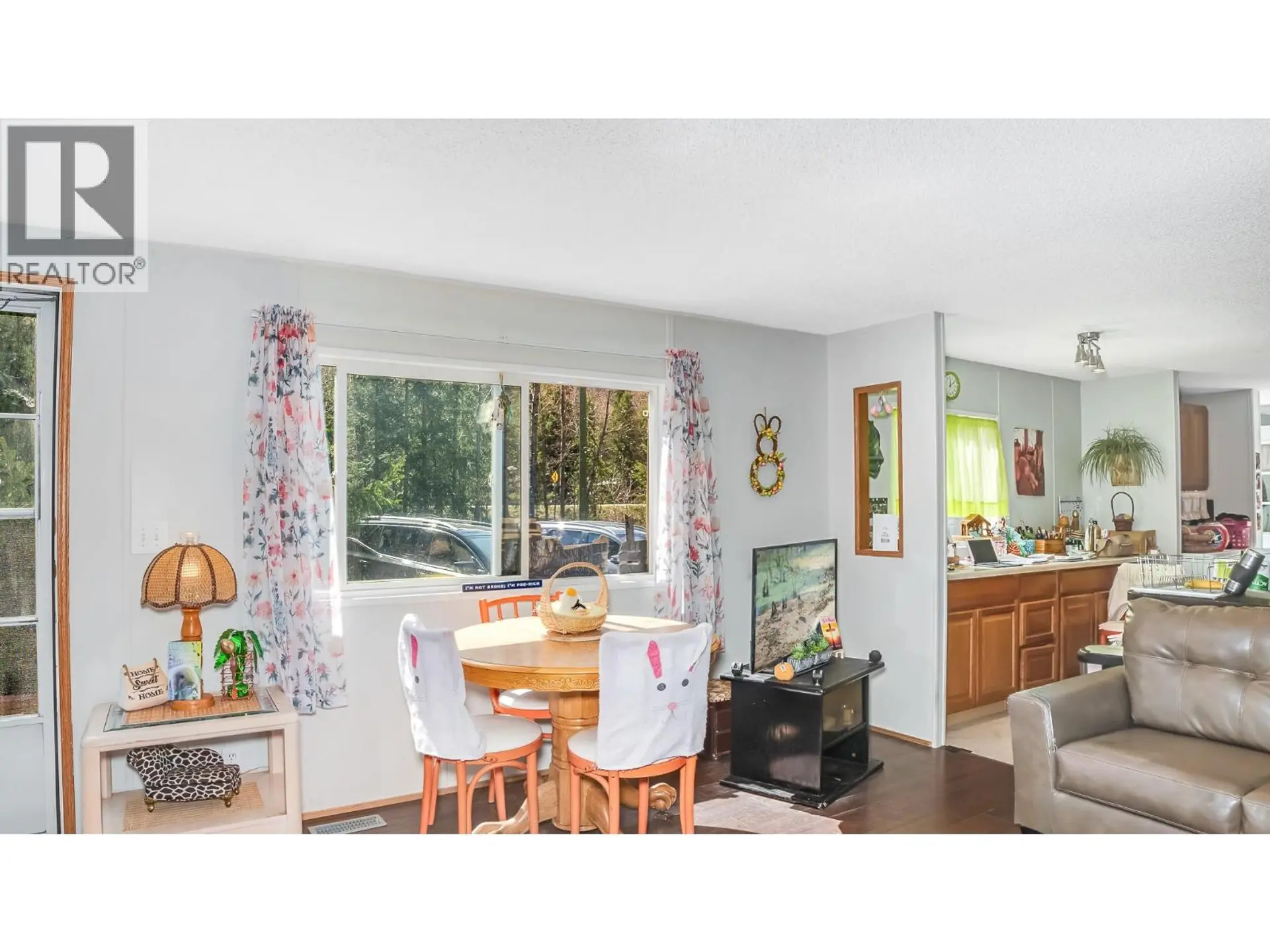 Property at 5702 BERTHA Avenue, Kitchener, BC