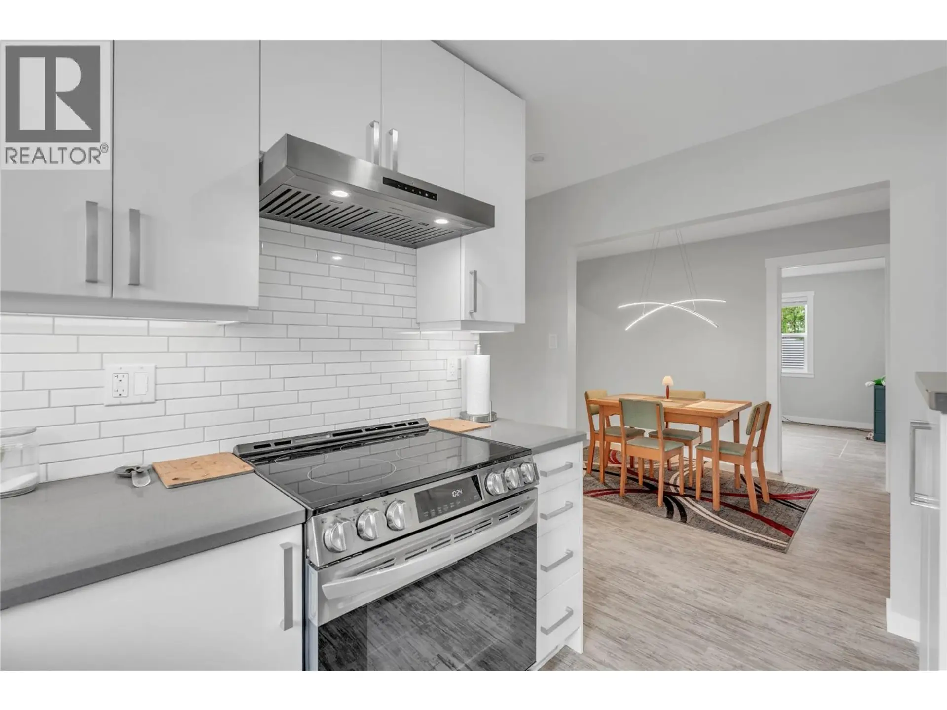 Property at 985 Moosejaw Street, Penticton, BC