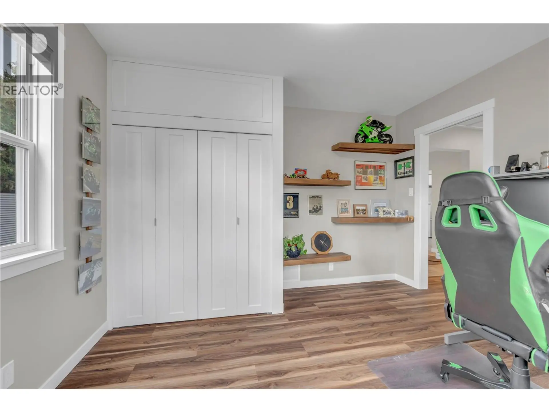 Property at 985 Moosejaw Street, Penticton, BC