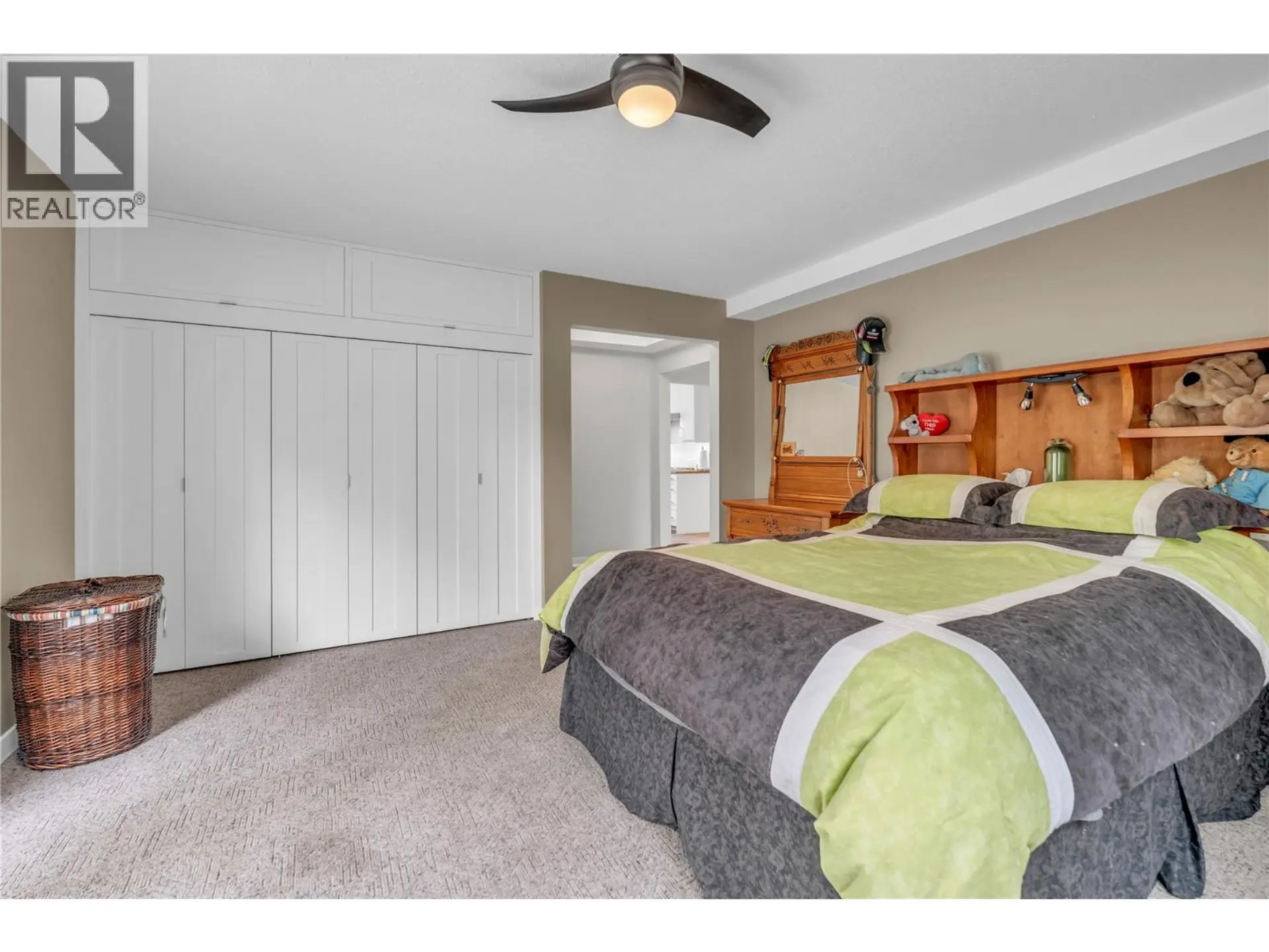 Property at 985 Moosejaw Street, Penticton, BC