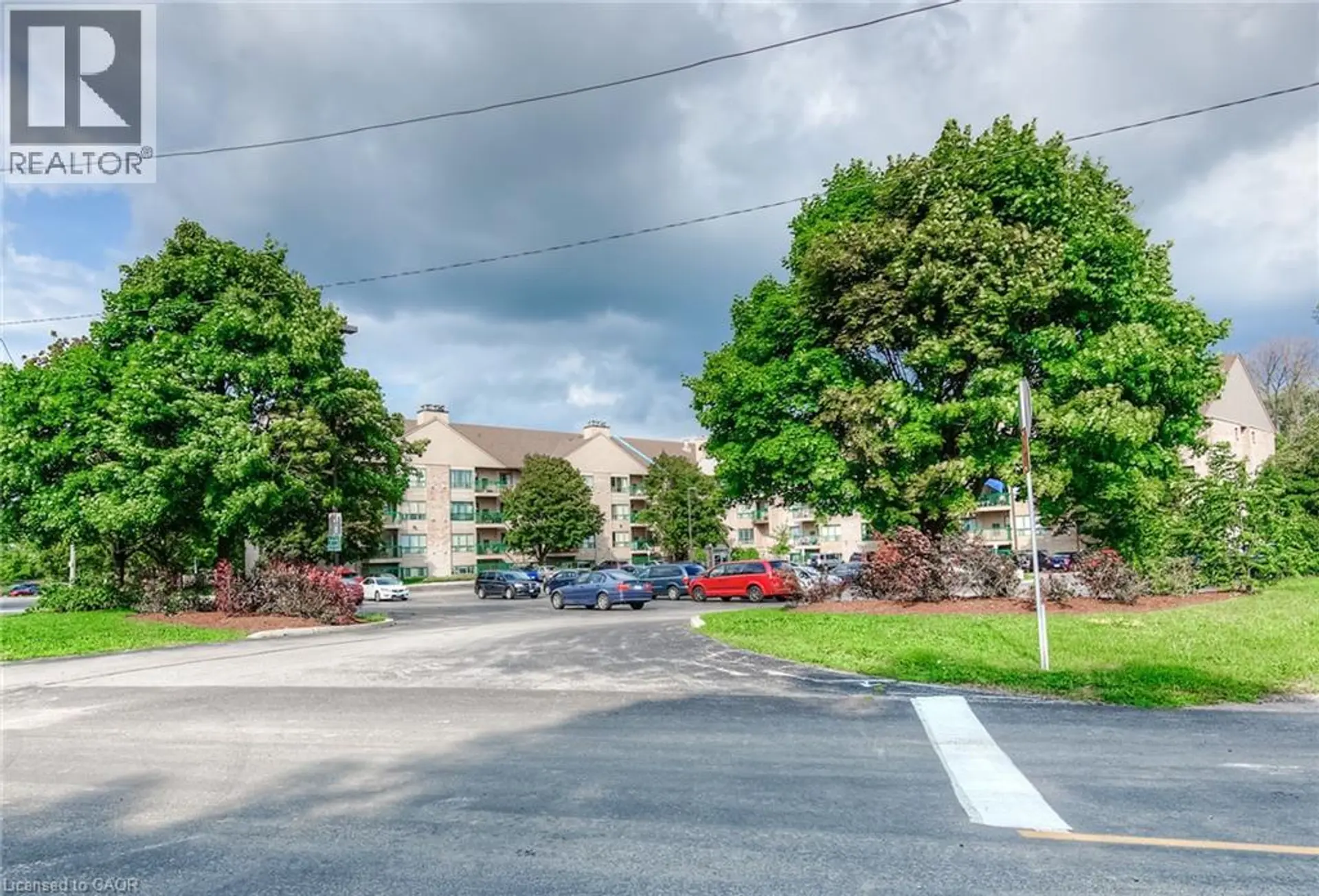 #318 15 HOFSTETTER Avenue - Image 18