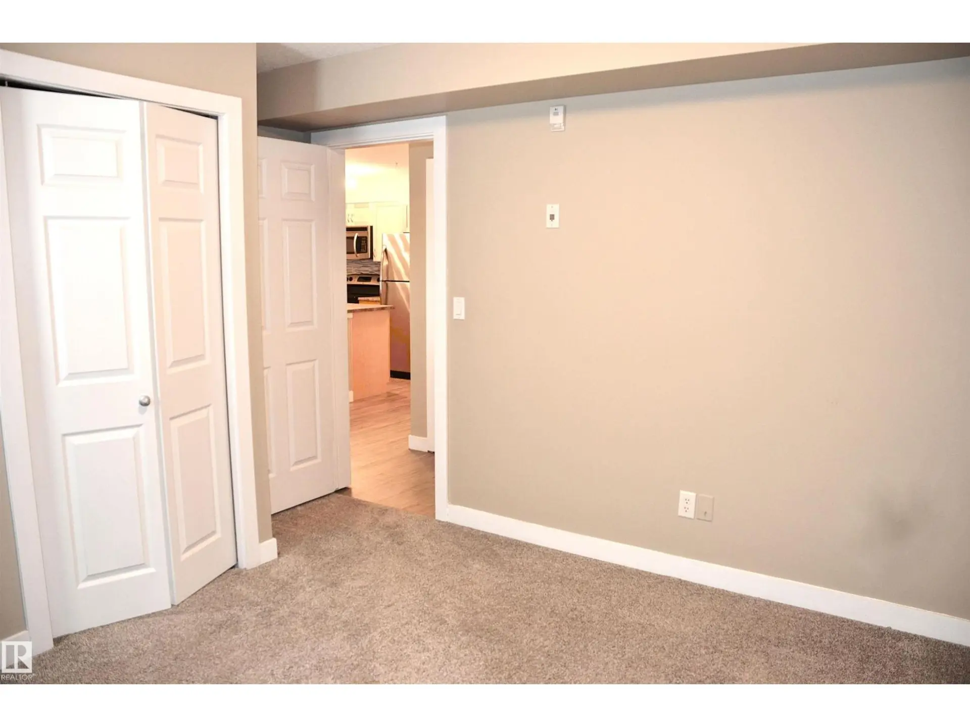 #103 920 156 ST NW NW - Image 9