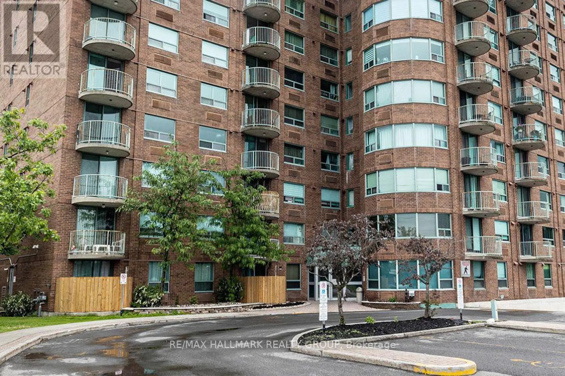 #801 1440 HERON ROAD - Image 1