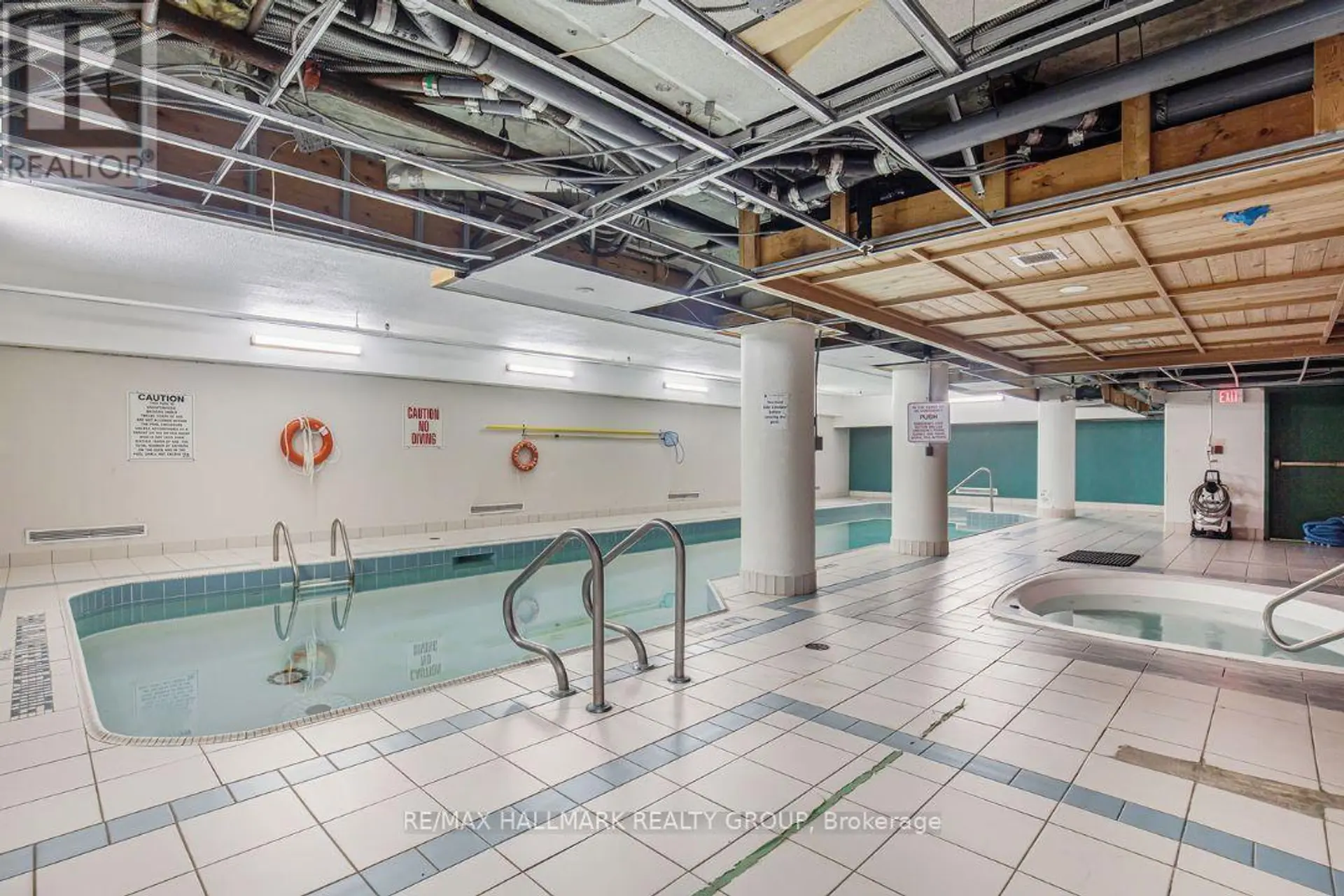 #801 1440 HERON ROAD - Image 11