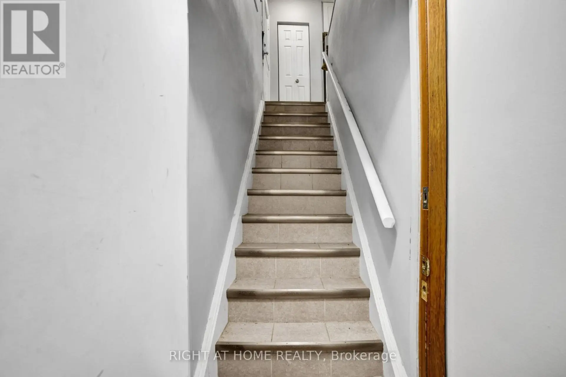 13 MCDONALD COURT - Image 10