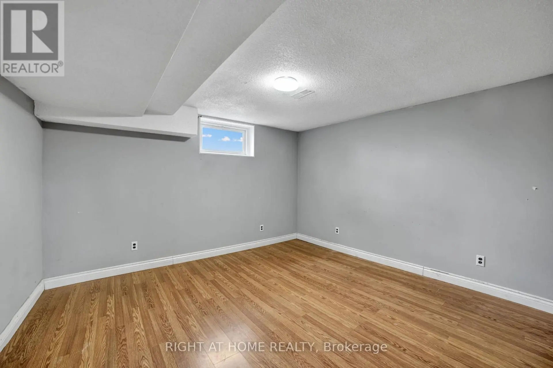 13 MCDONALD COURT - Image 12