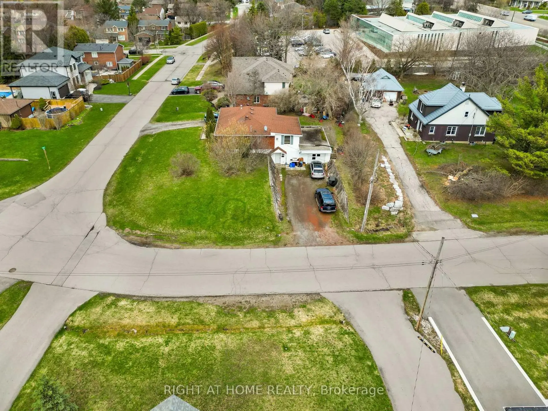 13 MCDONALD COURT - Image 4