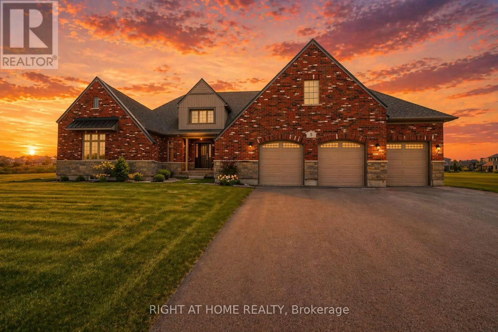 5 SKYVUE CRESCENT - Image 2