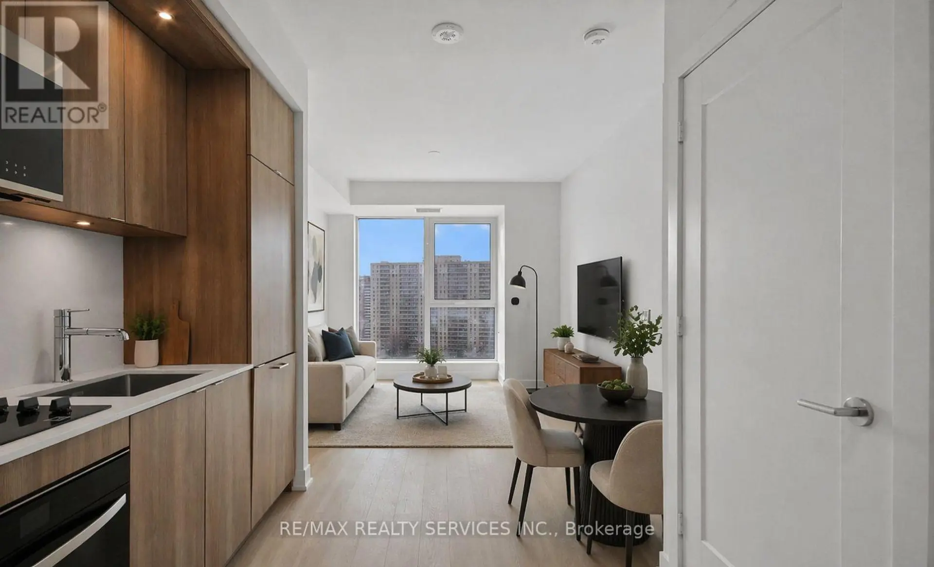 #1405 60 CENTRAL PARK ROAD WAY - Image 4