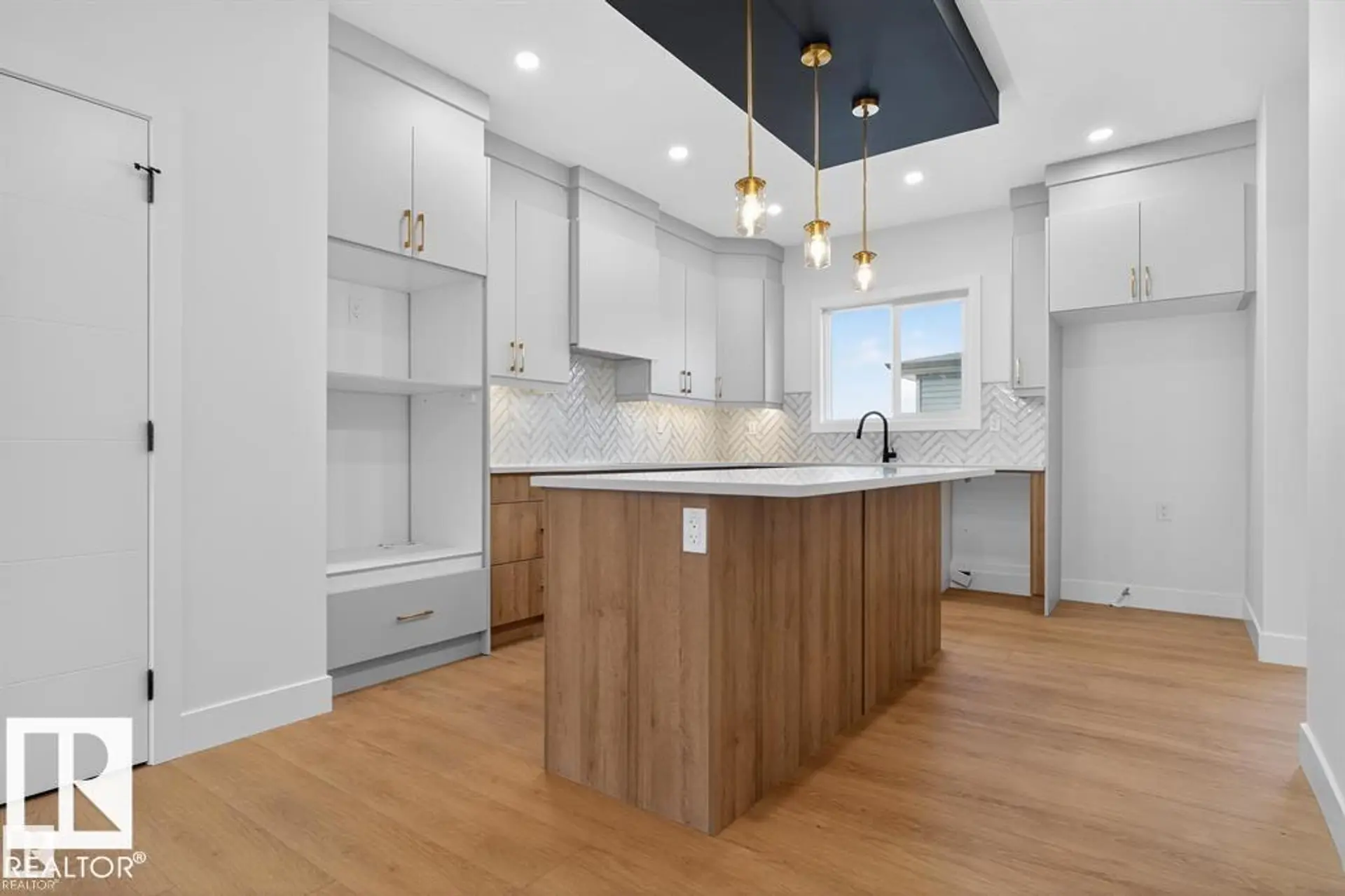 55 ROSA CR - Image 3