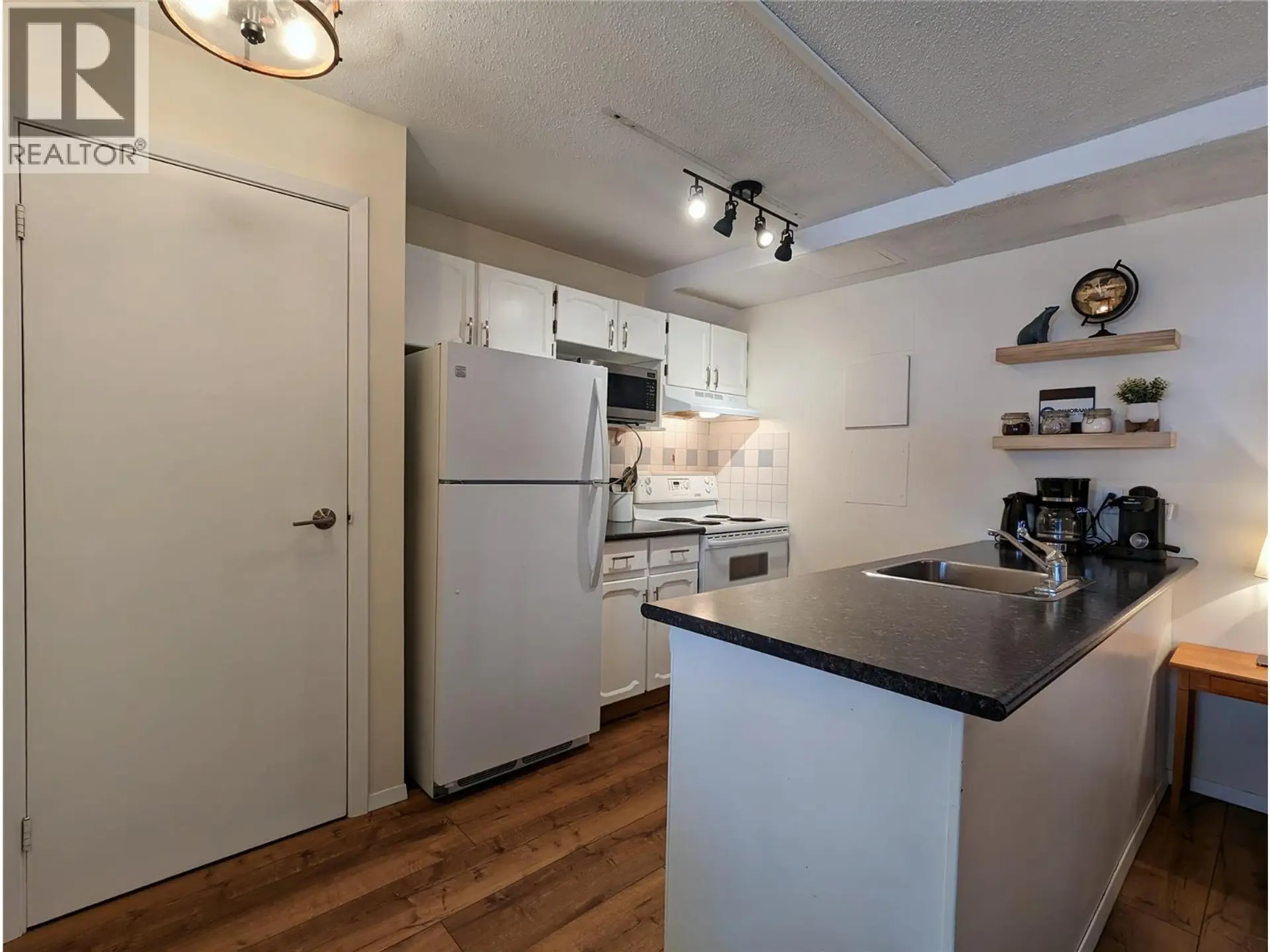 Property at #806 2030 Panorama Drive, Panorama Mountain, BC