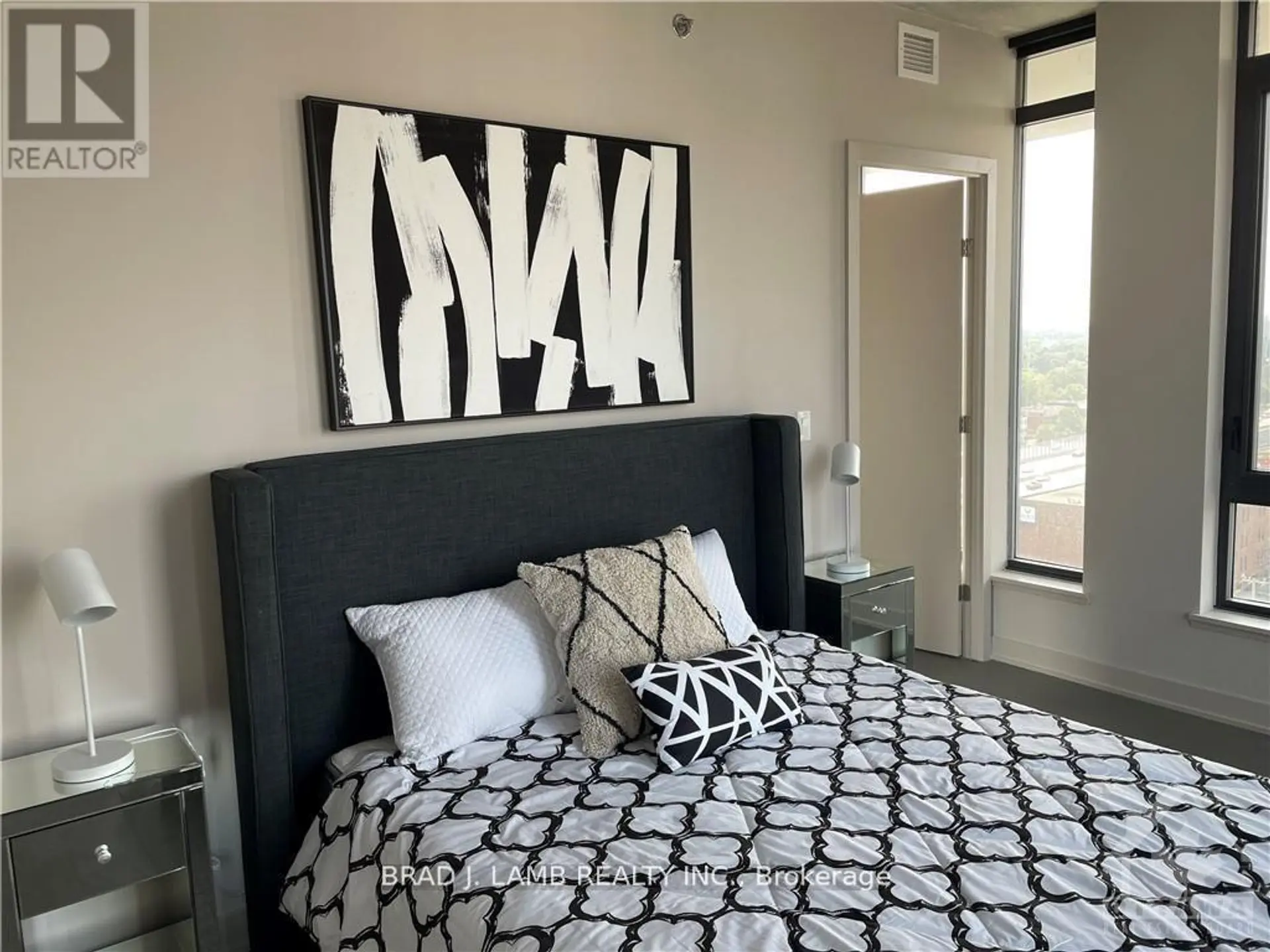 #214 203 CATHERINE STREET - Image 7