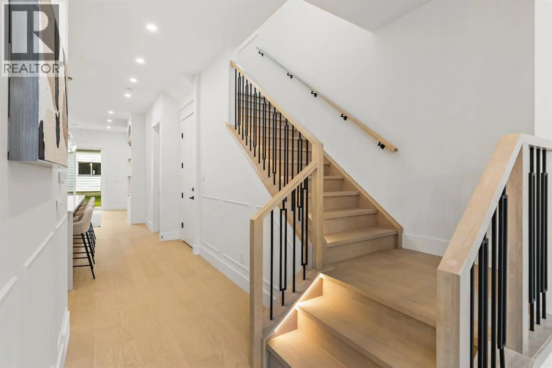 2823 30 Street SW - Image 8