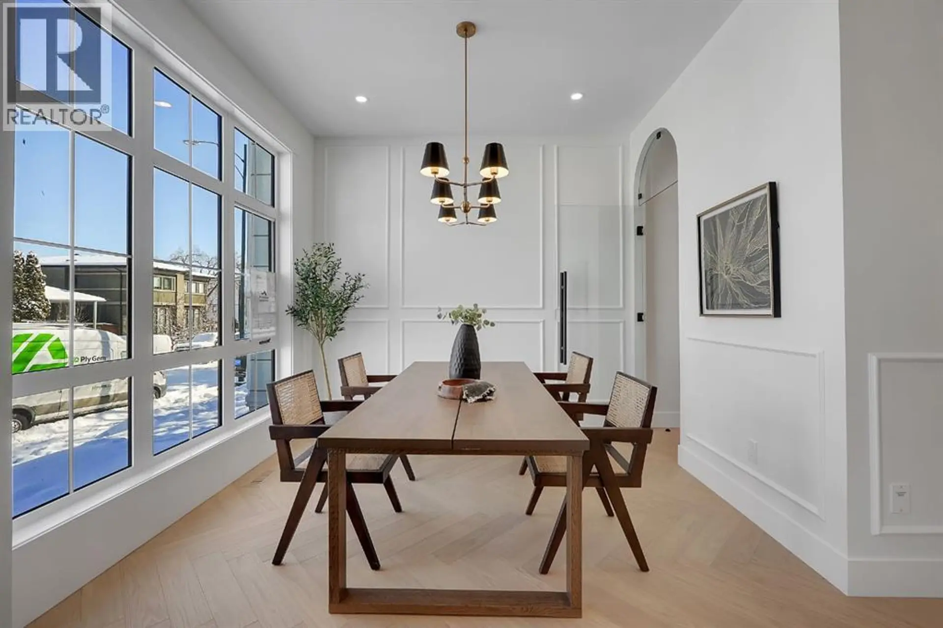 2823 30 Street SW - Image 13