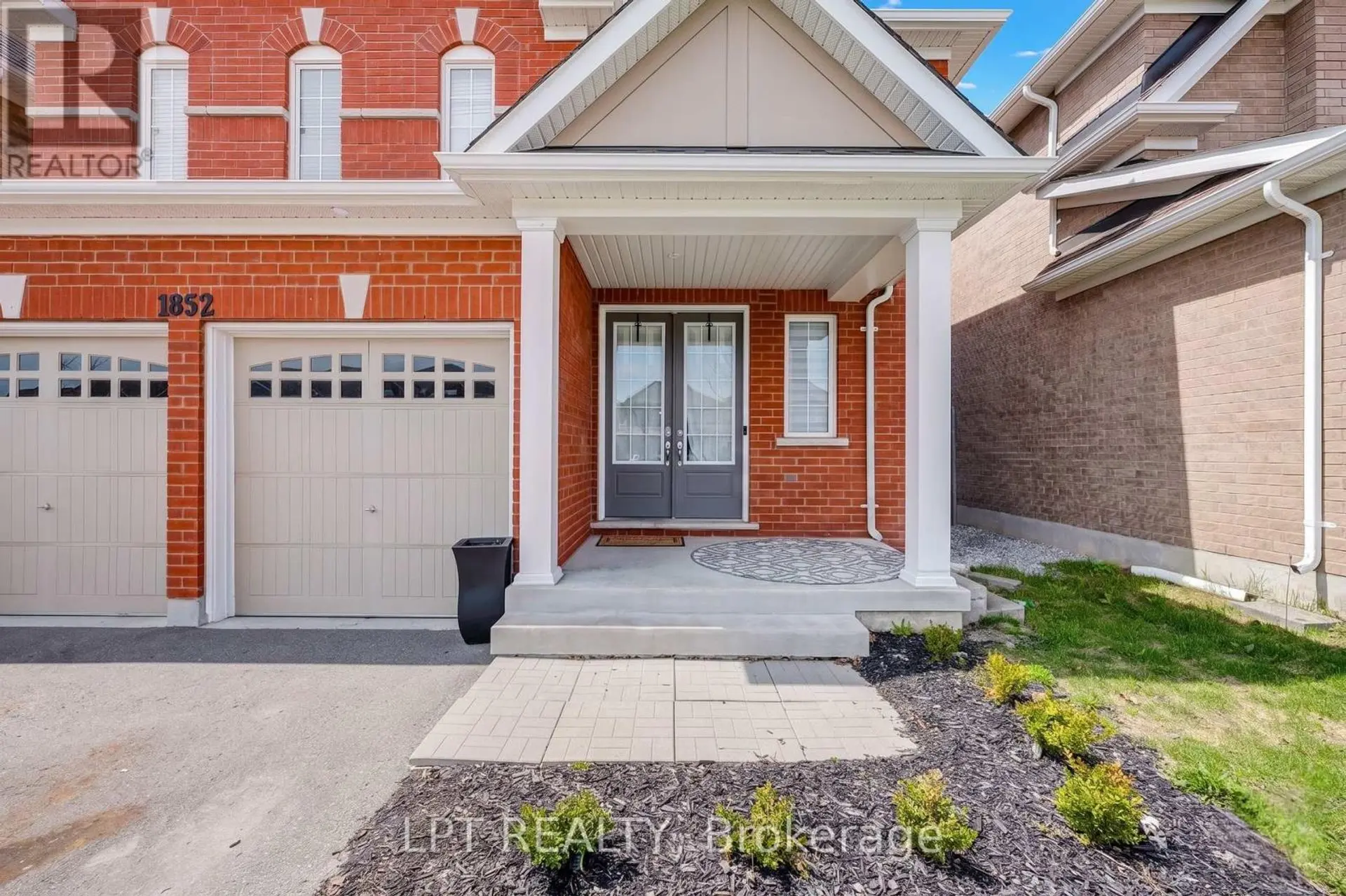 1852 GRANDVIEW STREET N - Image 3