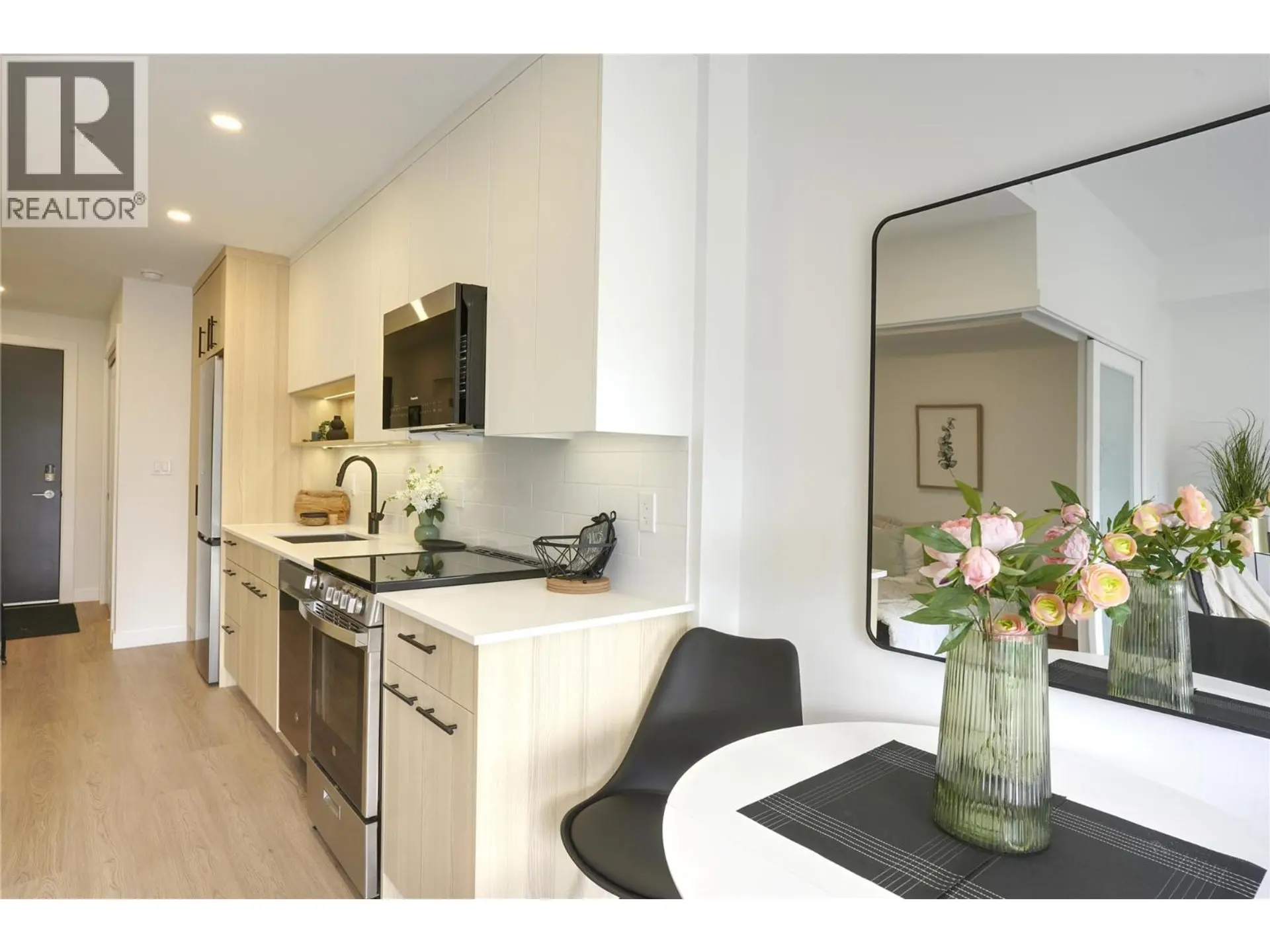 Property at #508 1380 Pridham Avenue, Kelowna, BC