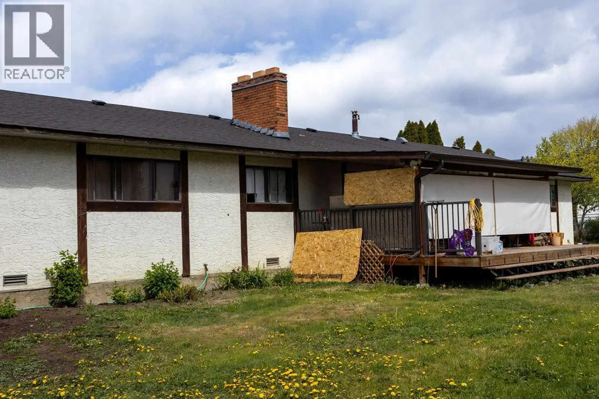 Property at 595 McWilliams Road, Kelowna, BC