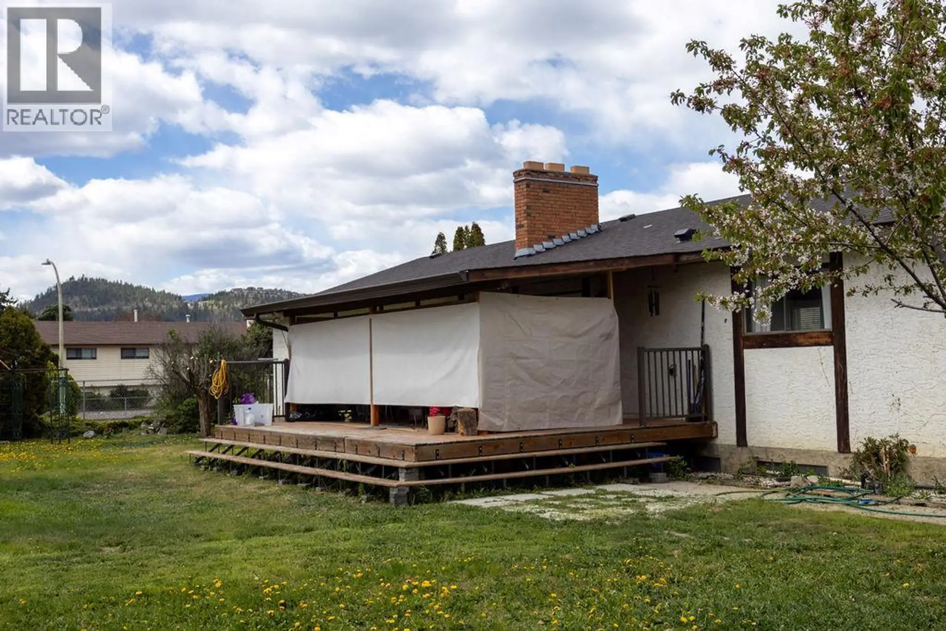 Property at 595 McWilliams Road, Kelowna, BC