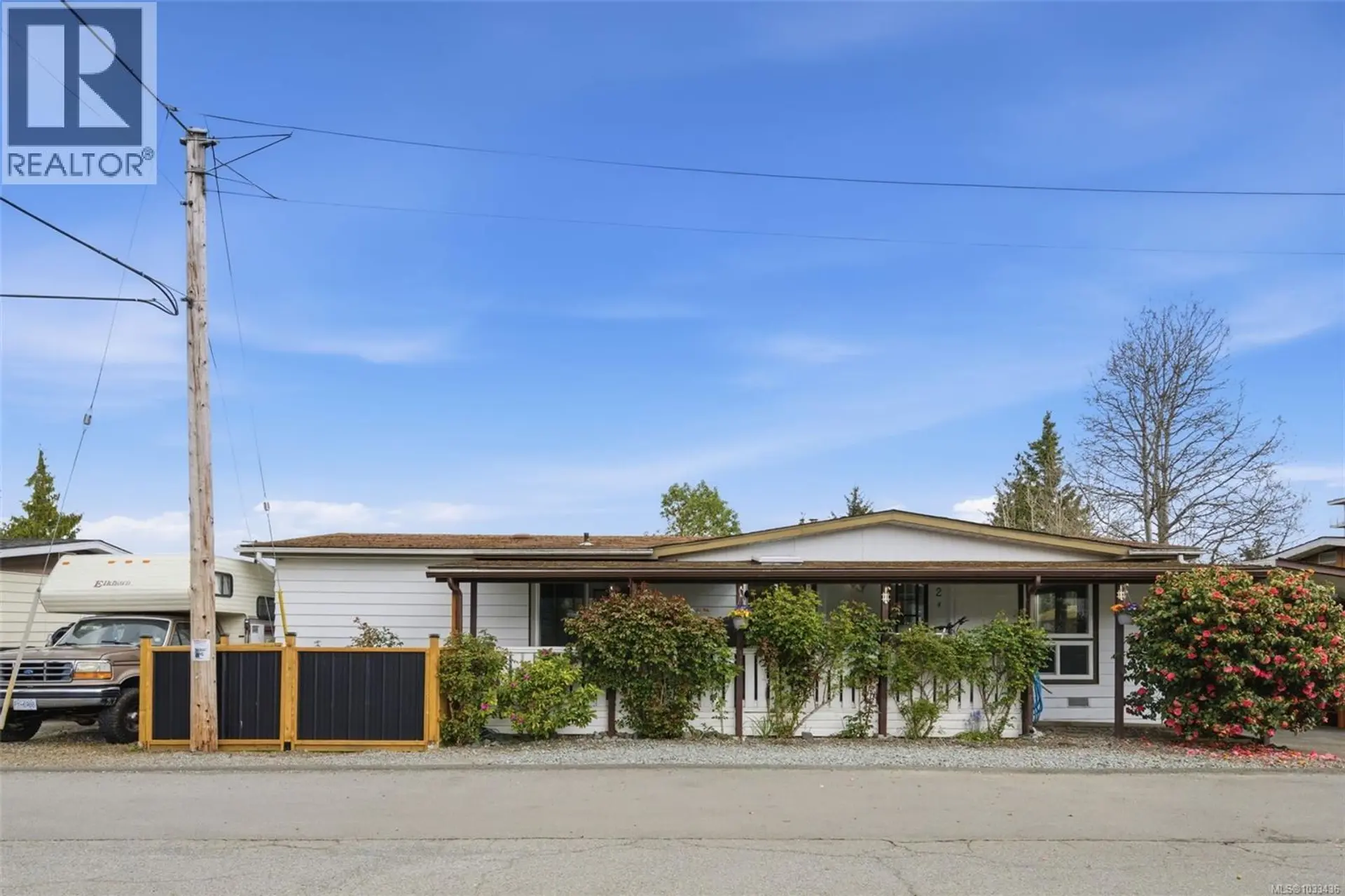 Property at #2 124 Cooper Rd, View Royal, BC