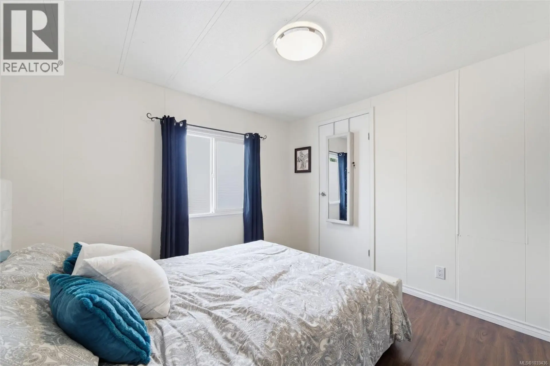 Property at #2 124 Cooper Rd, View Royal, BC