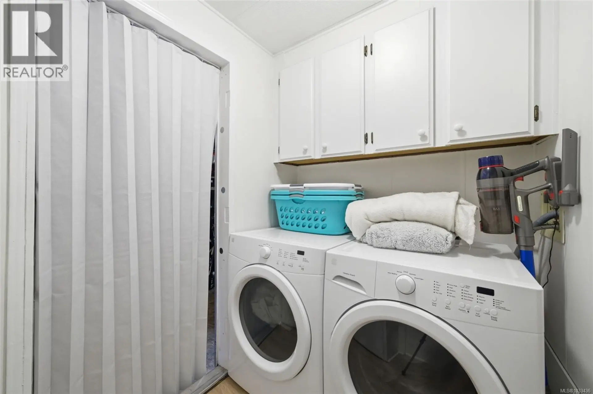 Property at #2 124 Cooper Rd, View Royal, BC