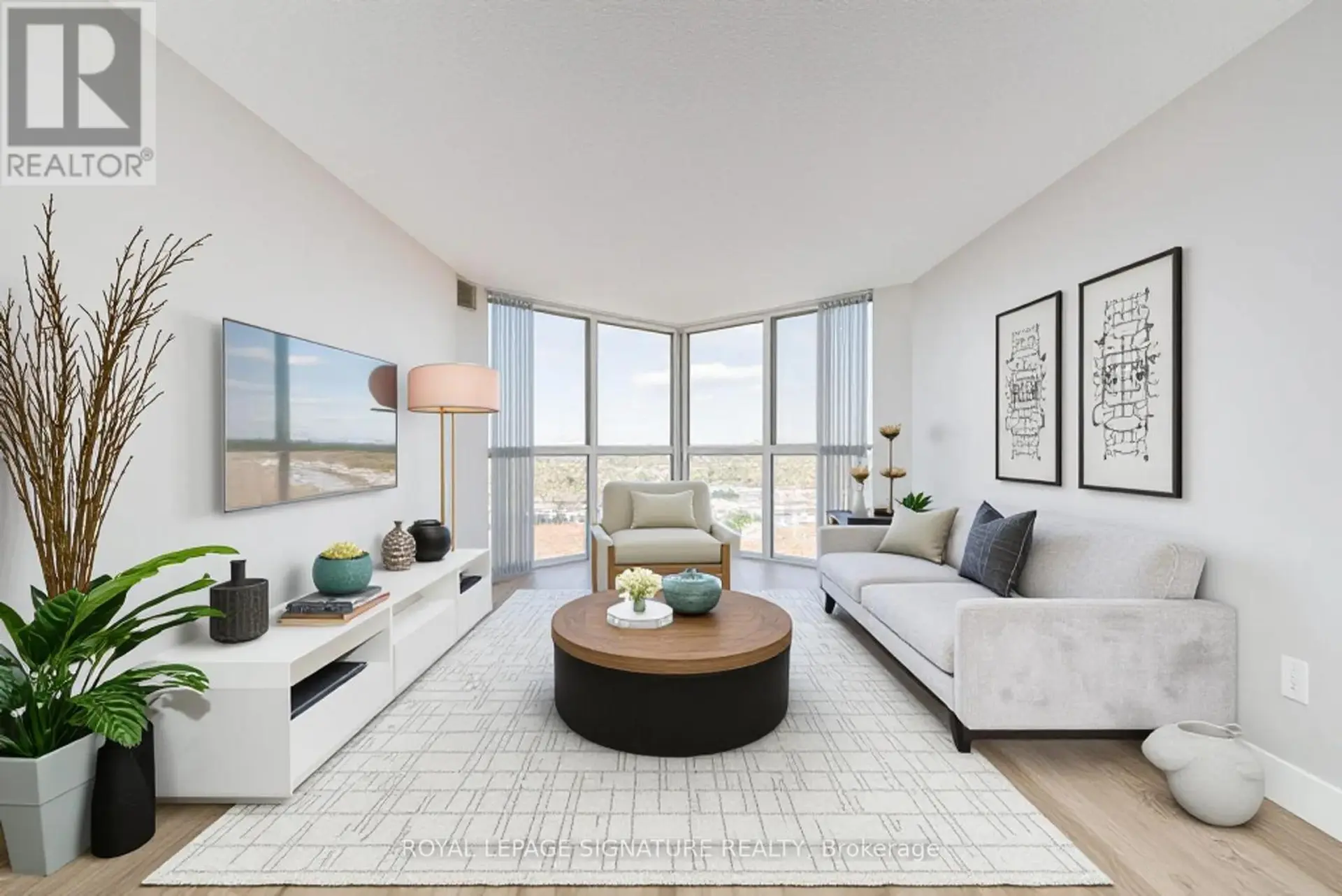#2812 7 CONCORDE PLACE - Image 1