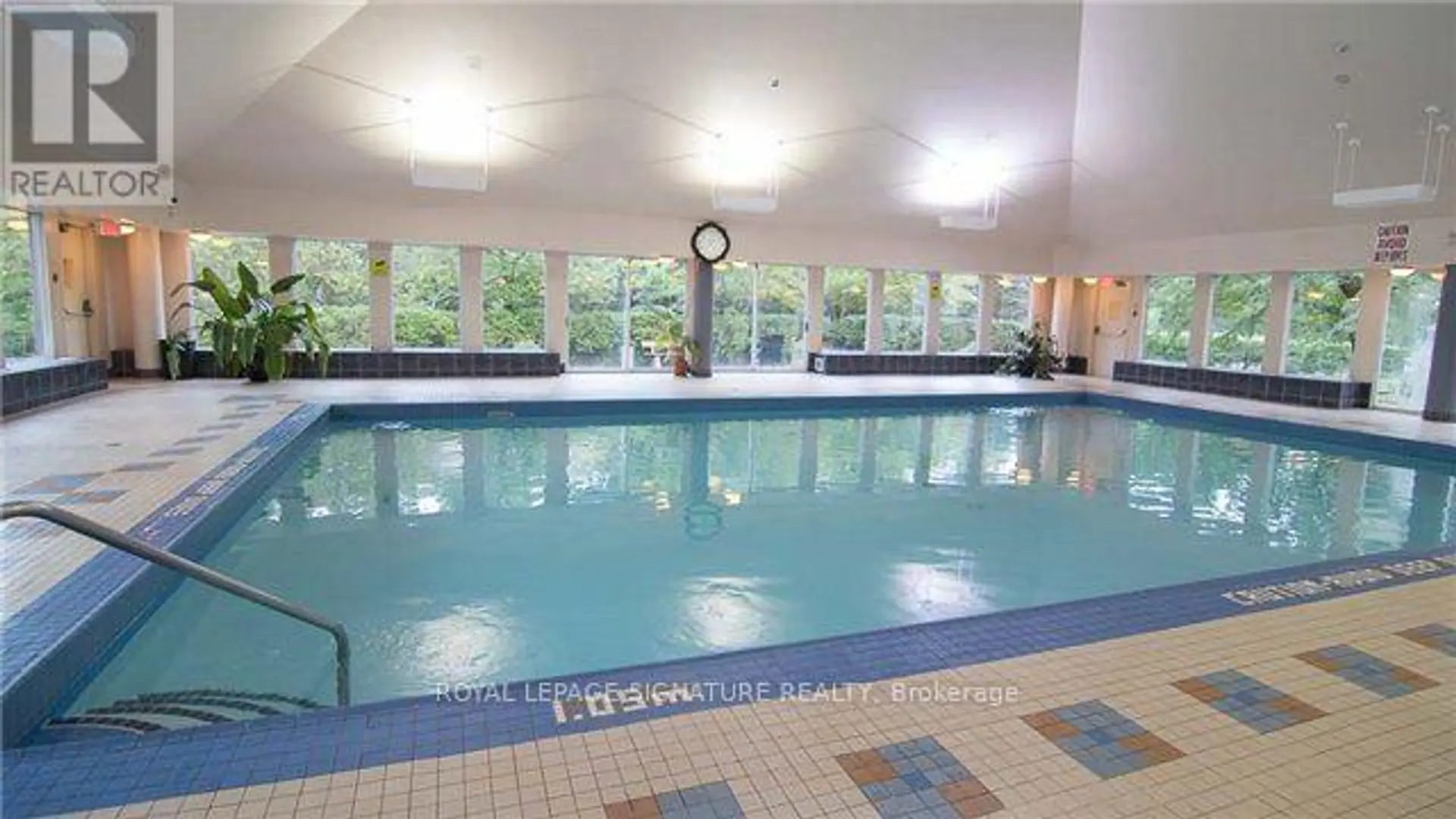 #2812 7 CONCORDE PLACE - Image 12