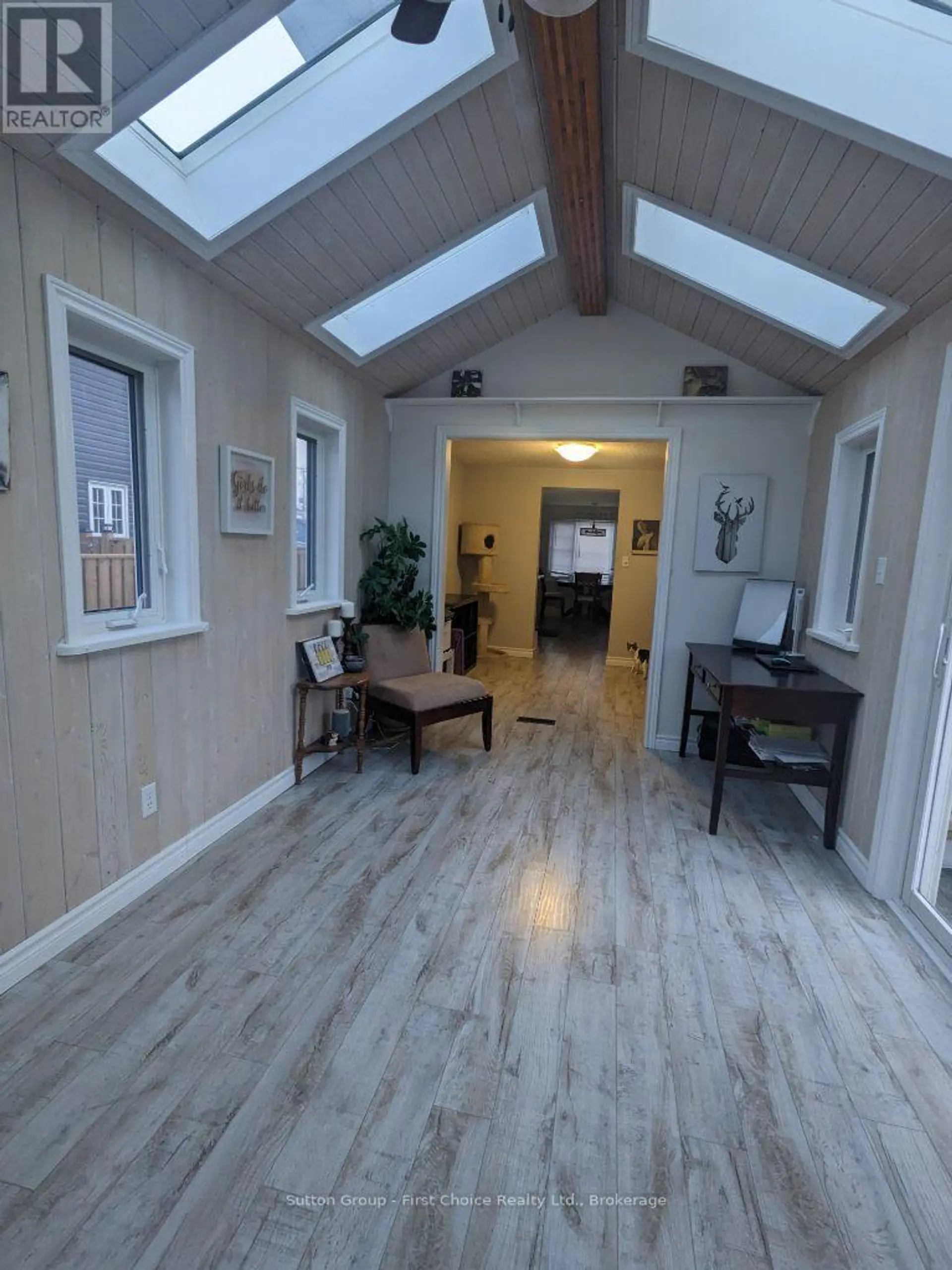 18 MODERWELL STREET - Image 15