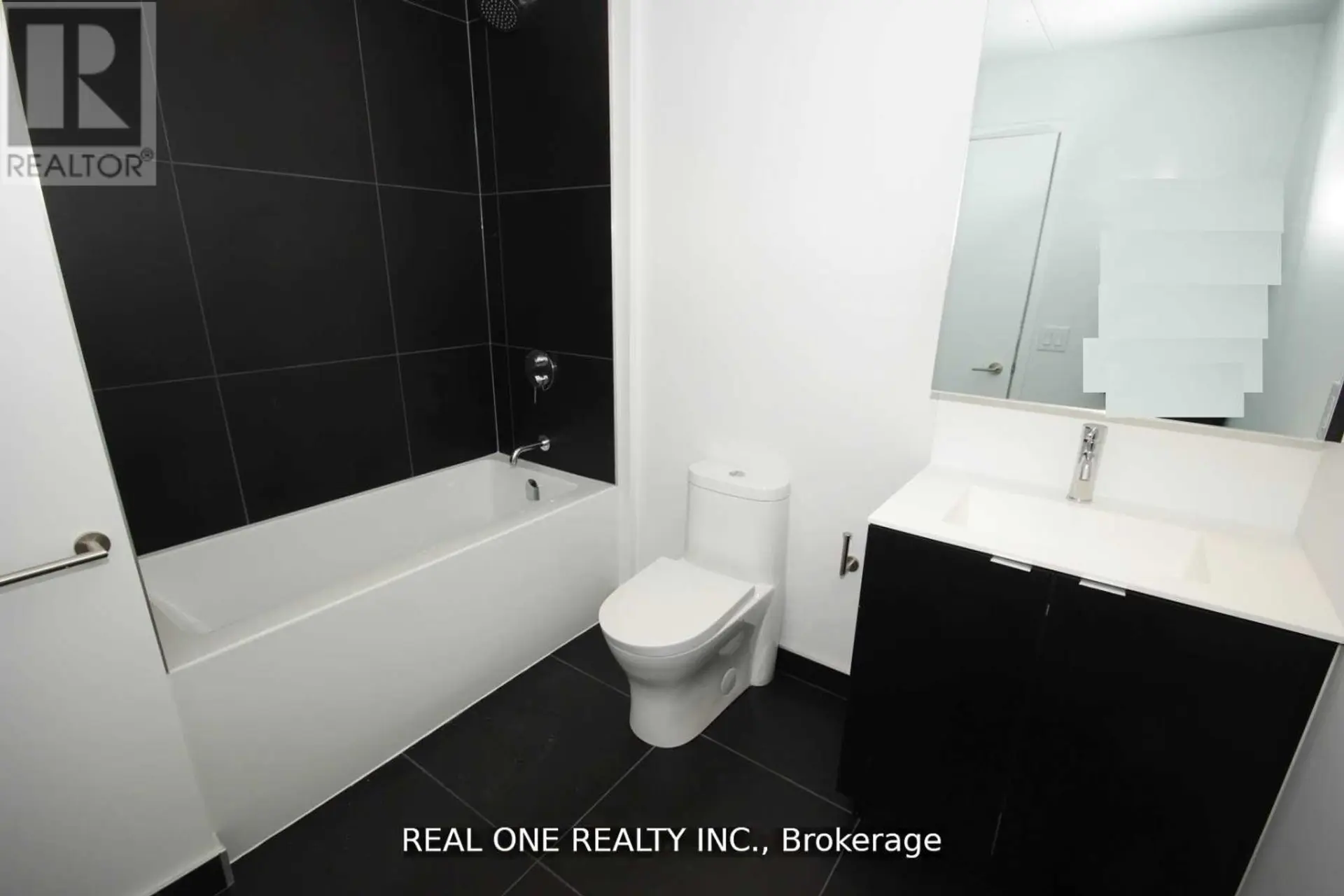 #2803 20 EDWARD STREET - Image 10