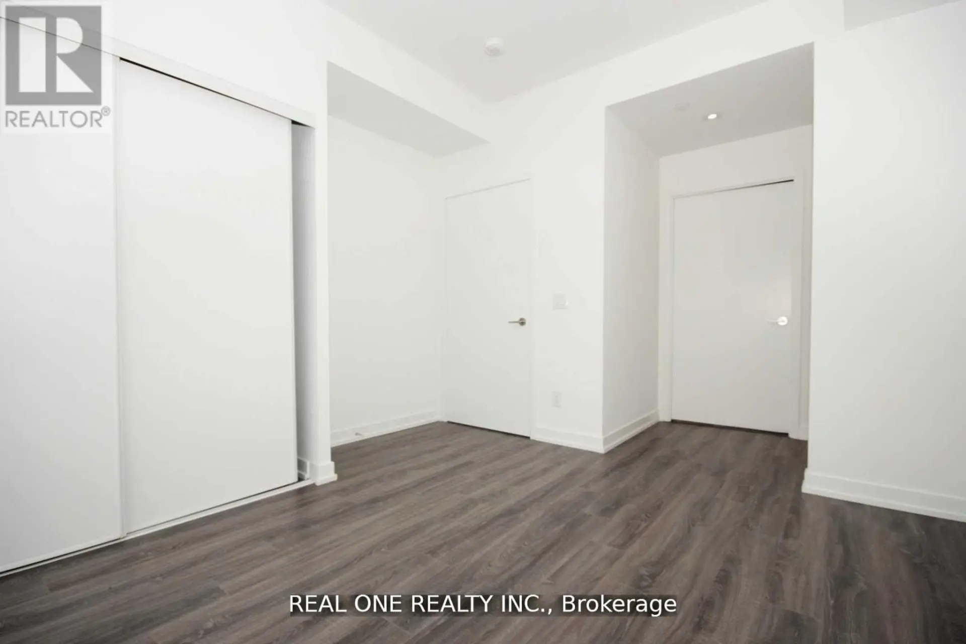 #2803 20 EDWARD STREET - Image 9