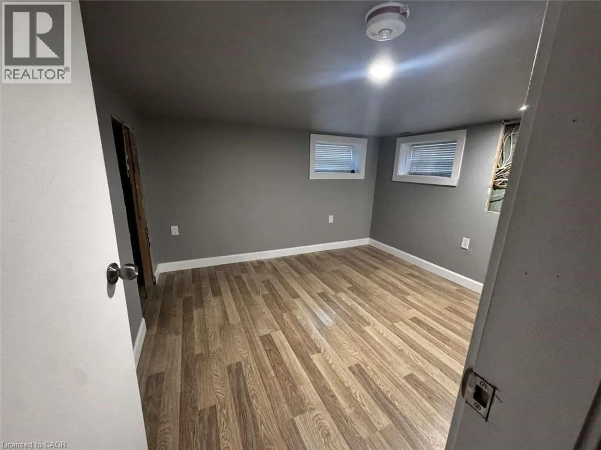 735 BEACH Boulevard - Image 5