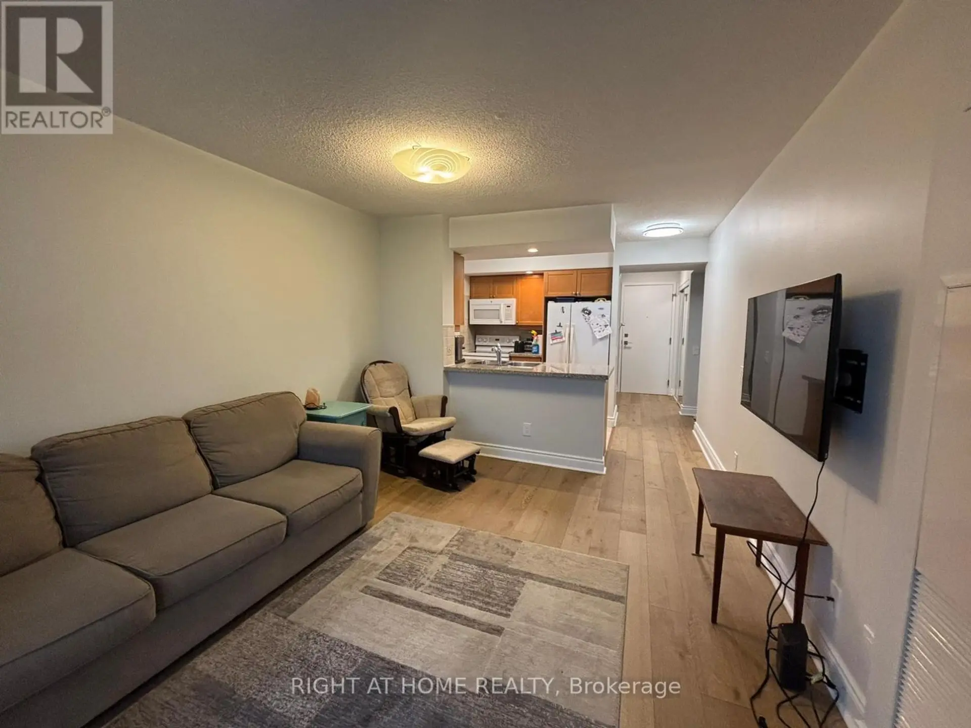 #1103 10 NORTHTOWN WAY - Image 9