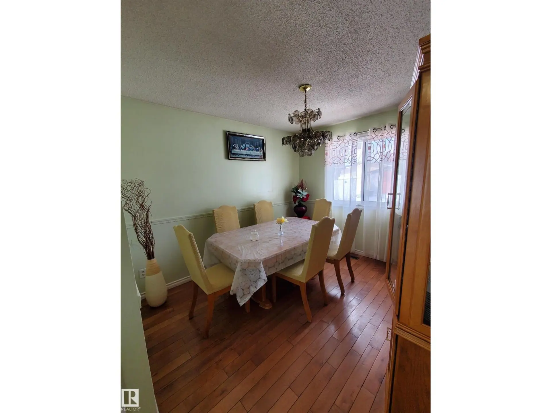 11814 157 AV NW - Image 11